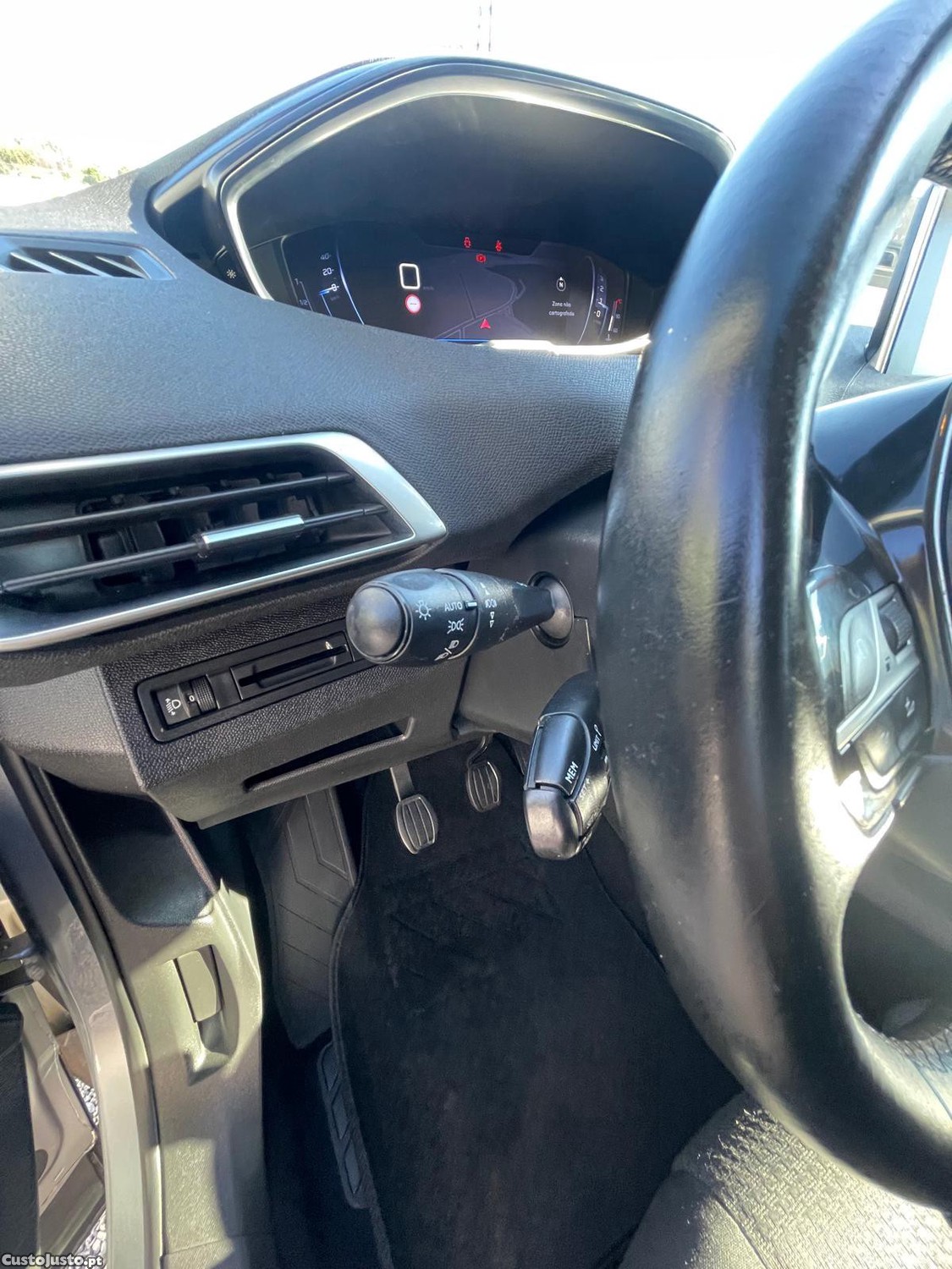 Peugeot 3008 1.5 BlueHDI Style — fotografia 7