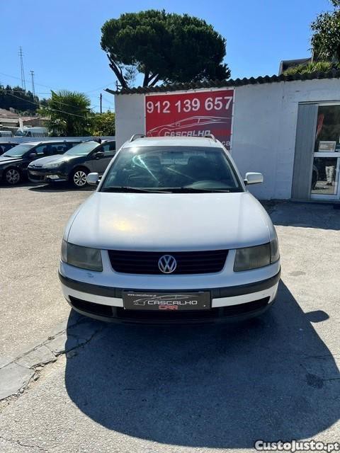 Volkswagen Passat 1.9 TDi Confortline — fotografia 7