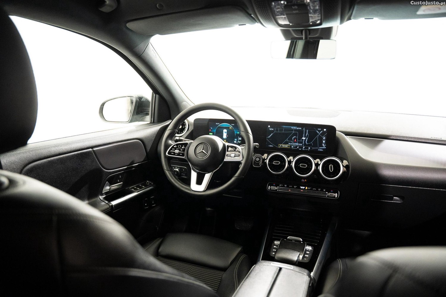Mercedes-Benz GLA 250 e Progressive — fotografia 20