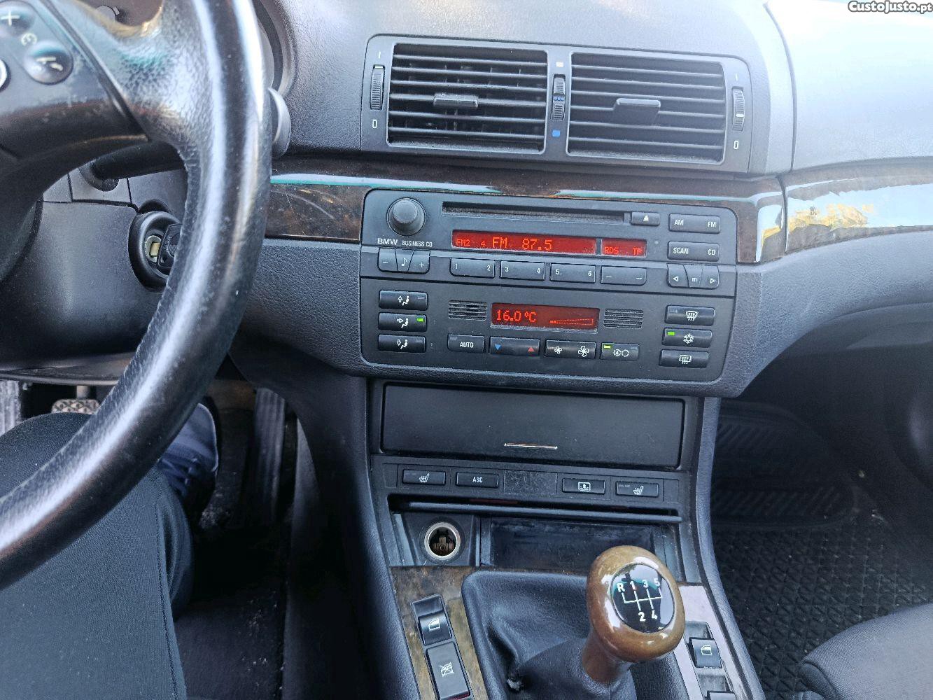 BMW 320 e46 — fotografia 7
