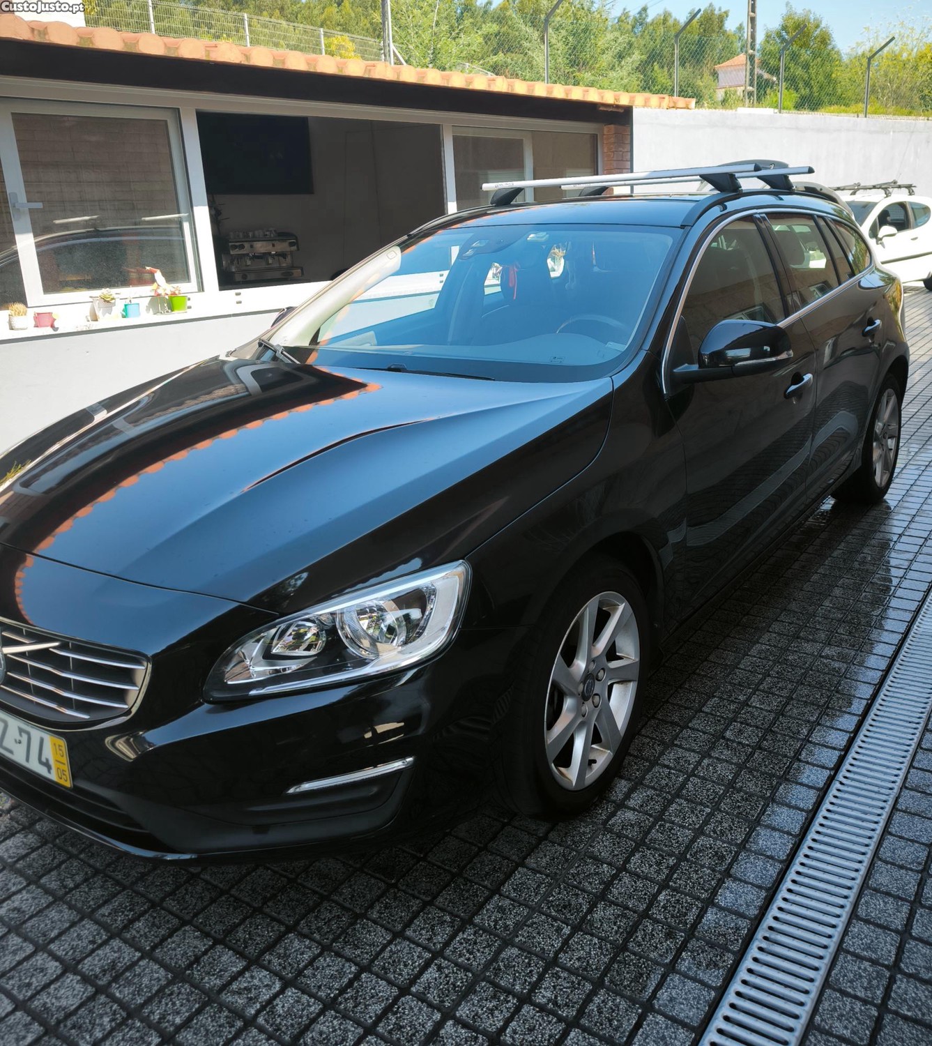 Volvo V60 D2 Summum Eco - 15 foto 3