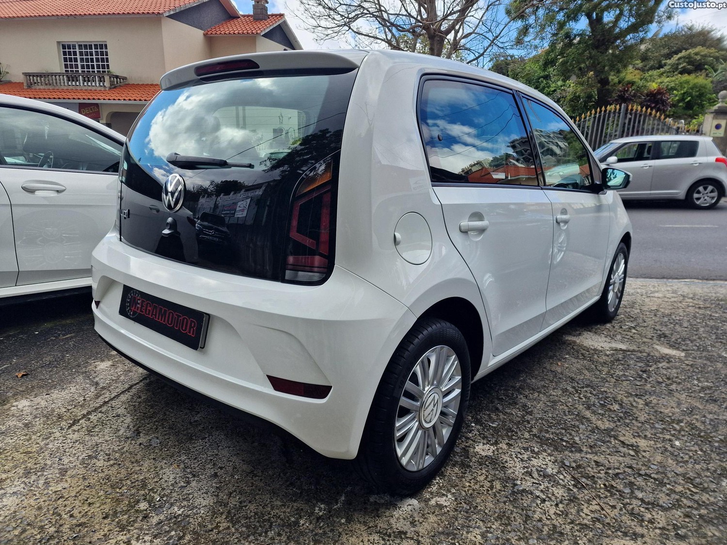 VW Up! 1.0 MOVE - 23 — photo 3