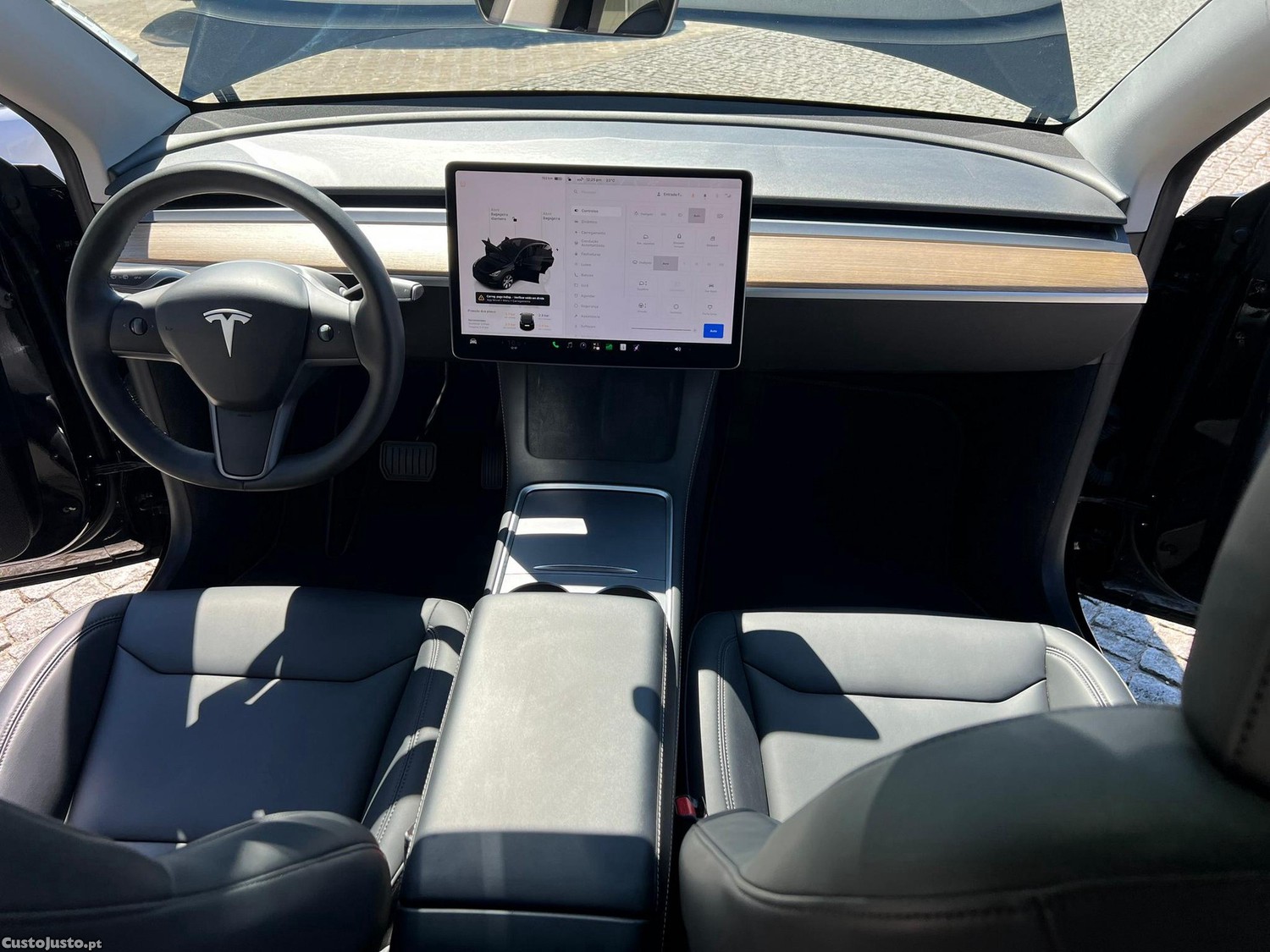 Tesla Model Y Standard — fotografia 4