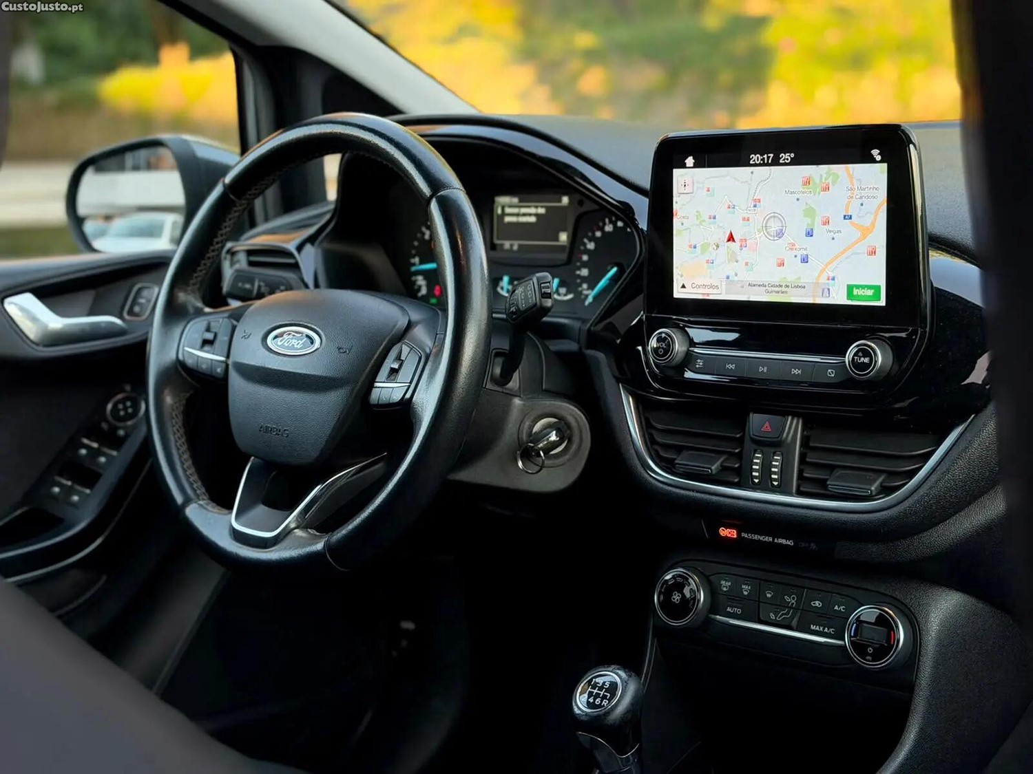Ford Fiesta 1.5 TDCi Titanium — fotografia 11