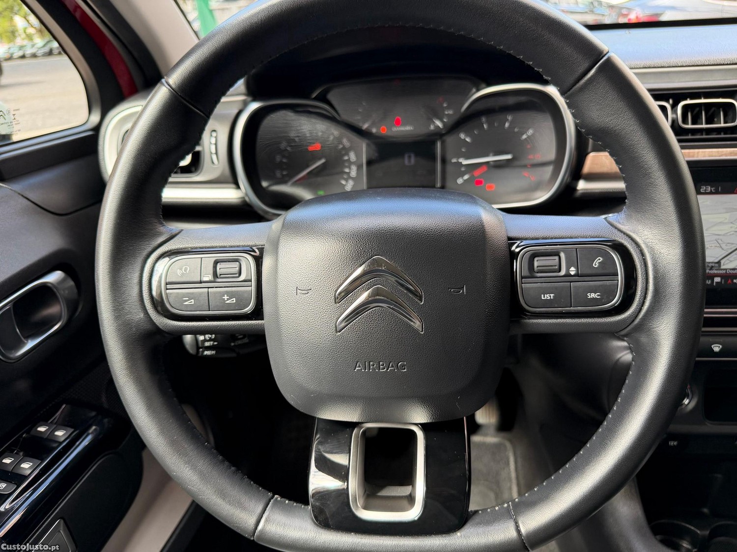 Citroën C3 1.5 BlueHDi Shine — fotografia 14