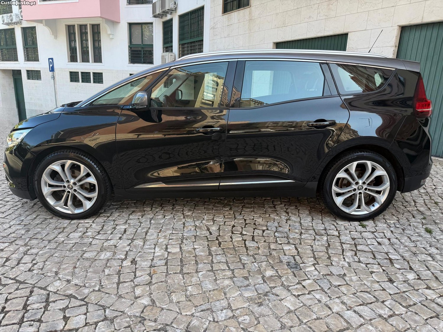Renault Grand Scénic ENERGY TCe 130 INTENS — fotografia 9