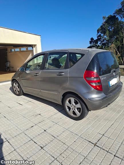 Mercedes-Benz A 180 CDI Avangarde — fotografia 16