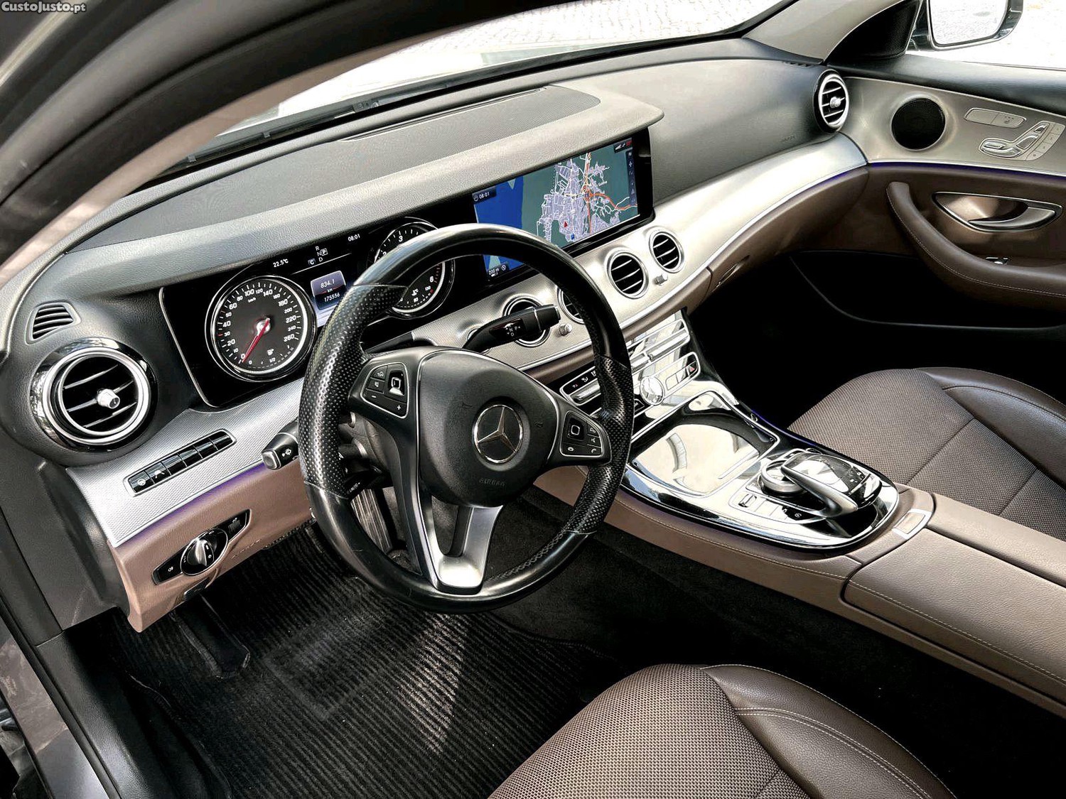 Mercedes-Benz E 220 d Avantgarde+ full extras - 16 — photo 5