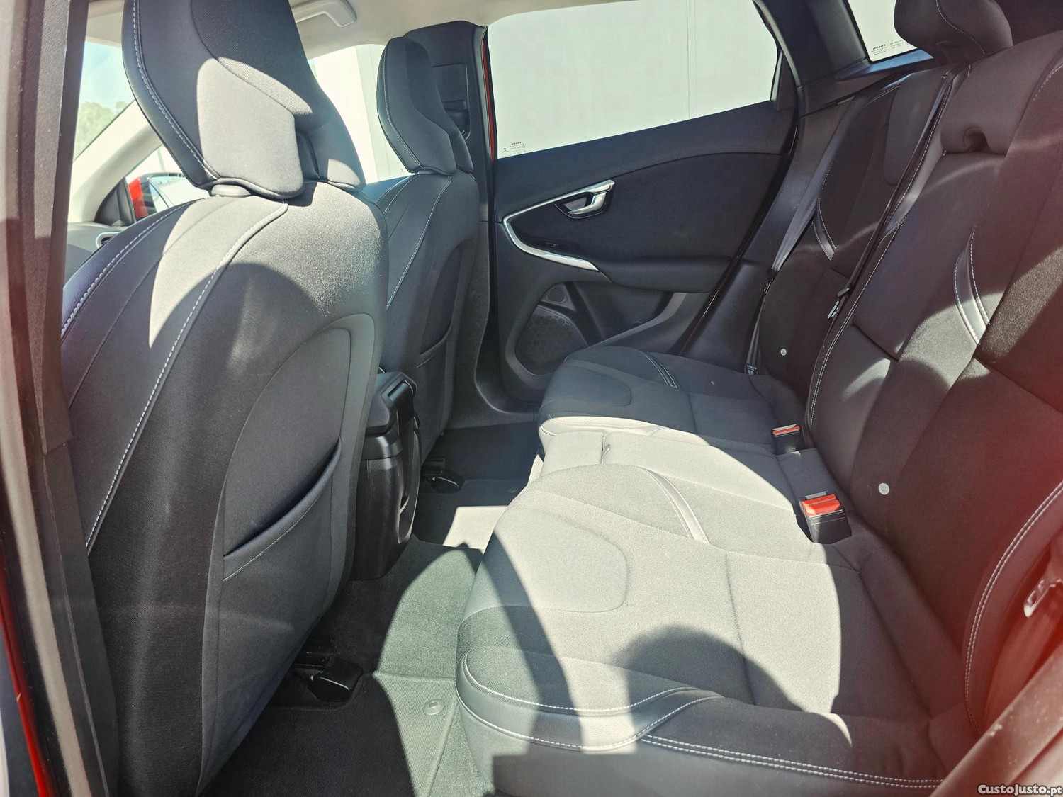 Volvo V40 R design - 15 foto 5