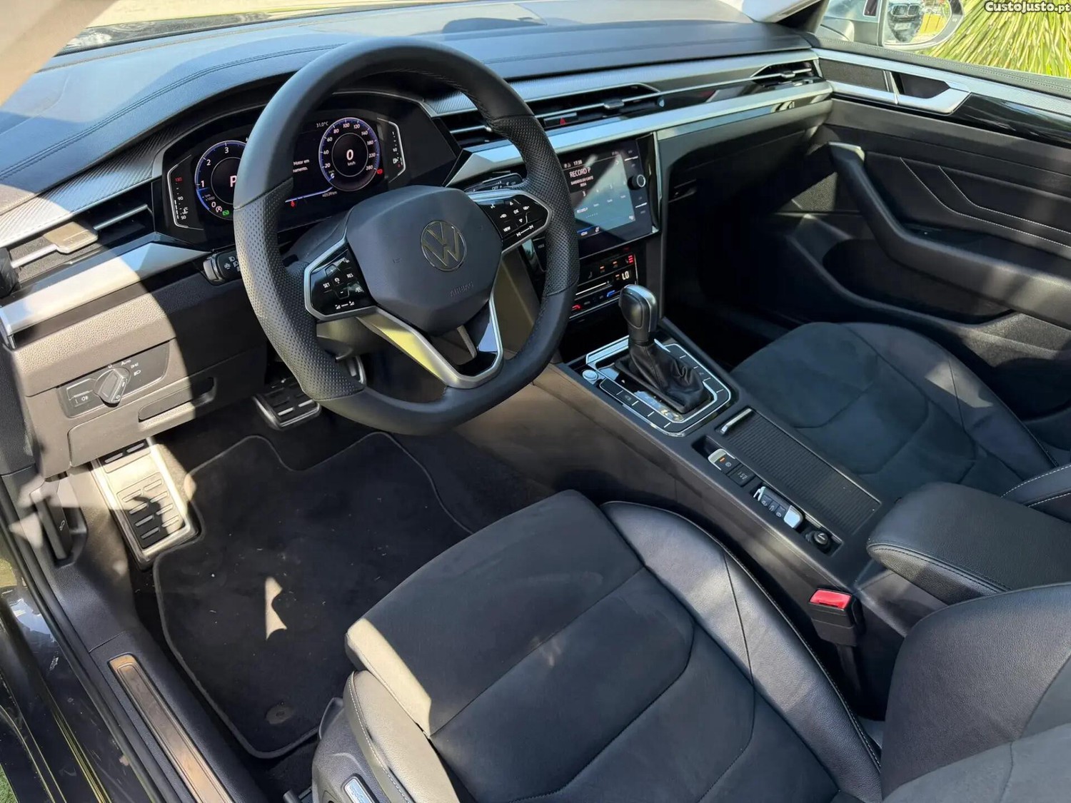 Volkswagen Arteon 2.0 TDI Elegance DSG — fotografia 30