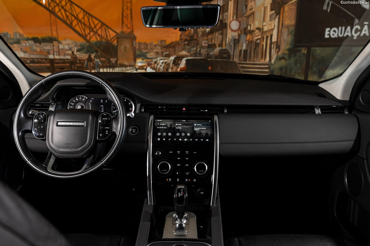 Land Rover Discovery Sport 1.5 I3 P300e AWD R-Dynamic S — fotografia 21