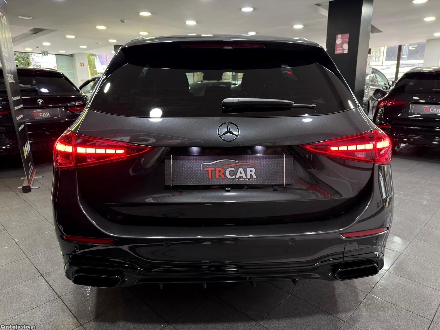 Mercedes-Benz C 300 e 9G-TRONIC AMG Line Advanced — fotografia 8