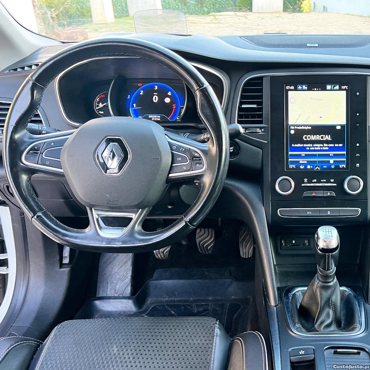 Renault Mégane BOSE Edition J18 — fotografia 3