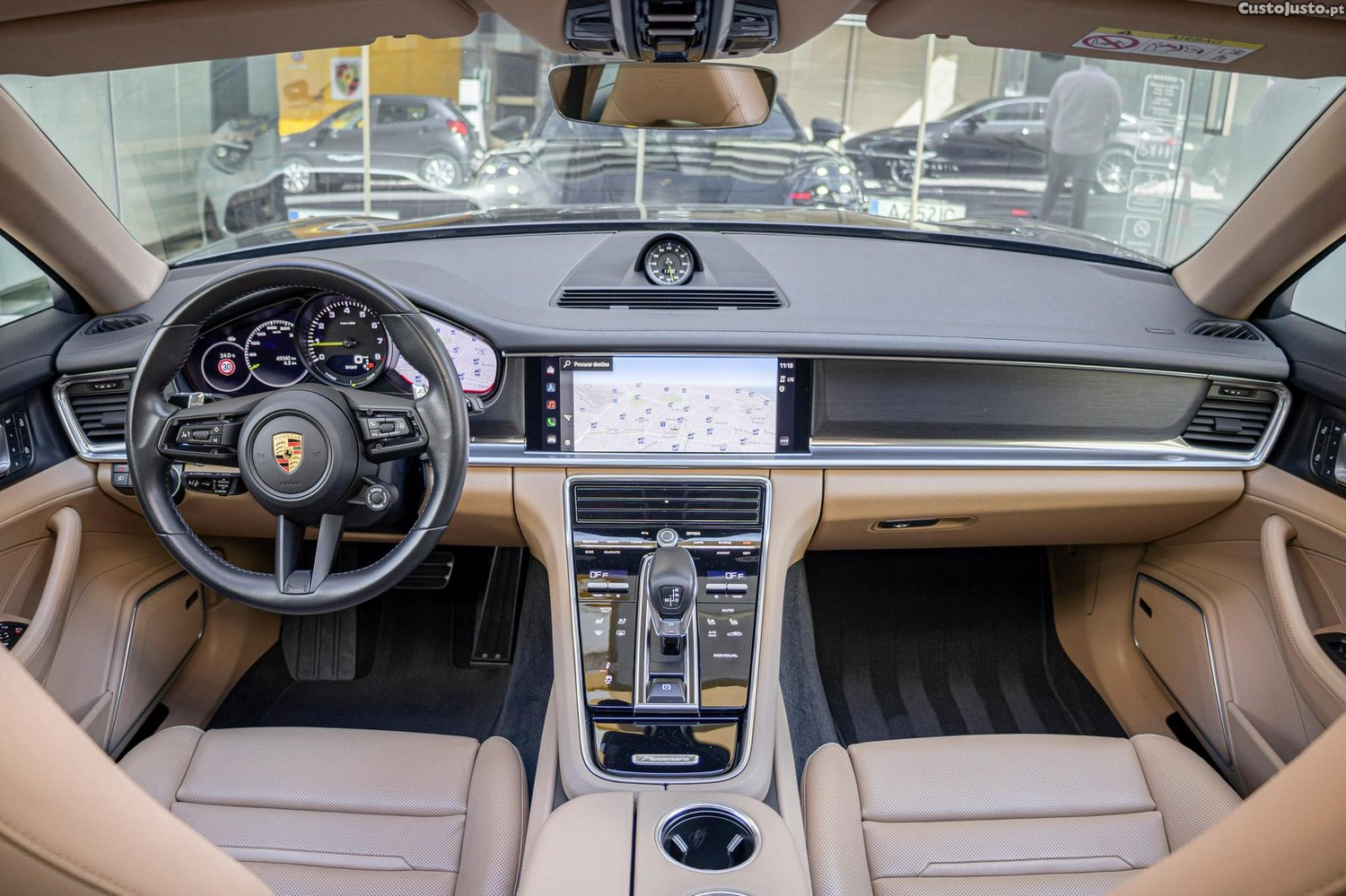 Porsche Panamera Sport Turismo 4 E-Hybrid Platinum Edition — fotografia 17