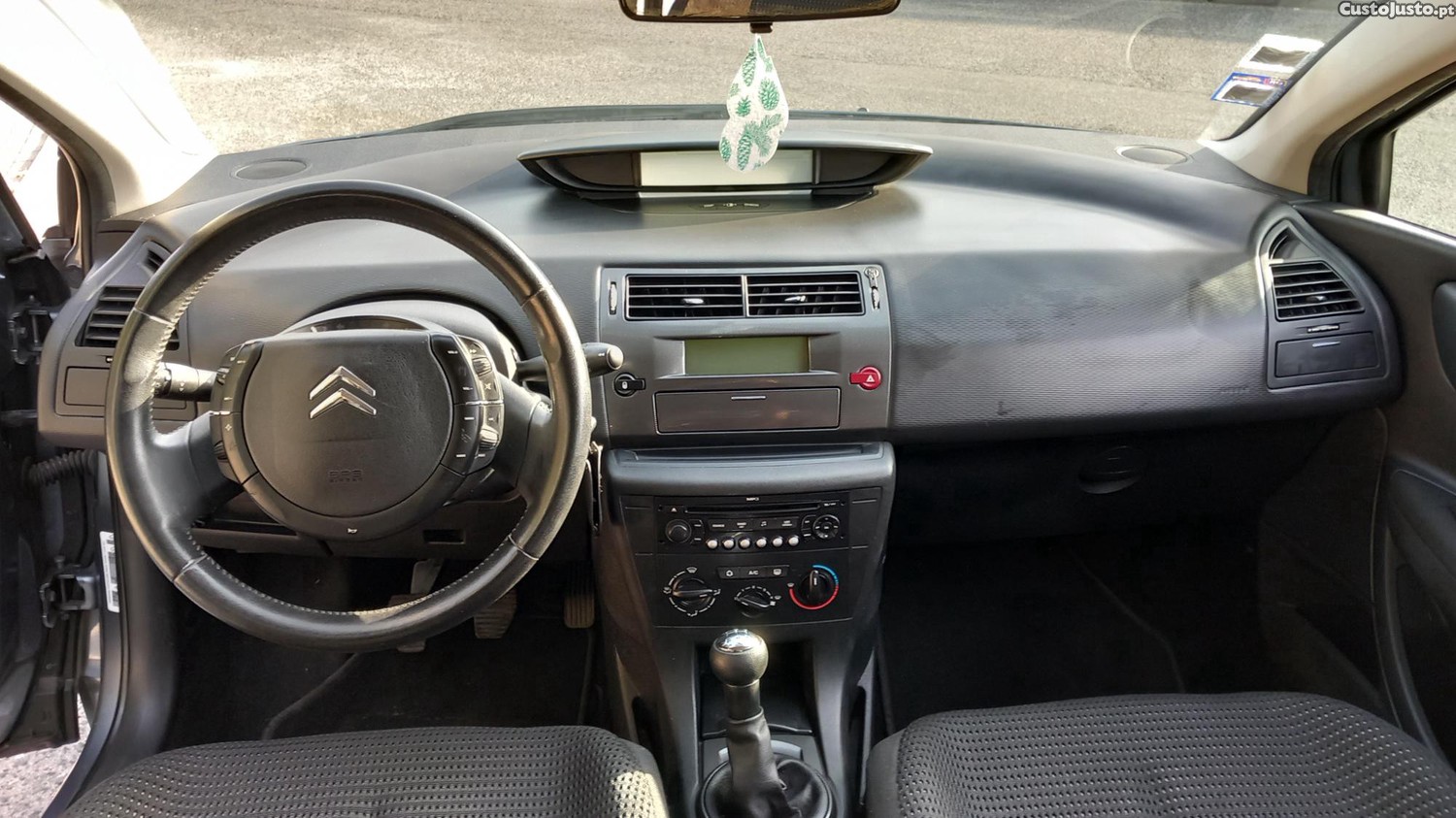 Citroën C4 1.4 — fotografia 5