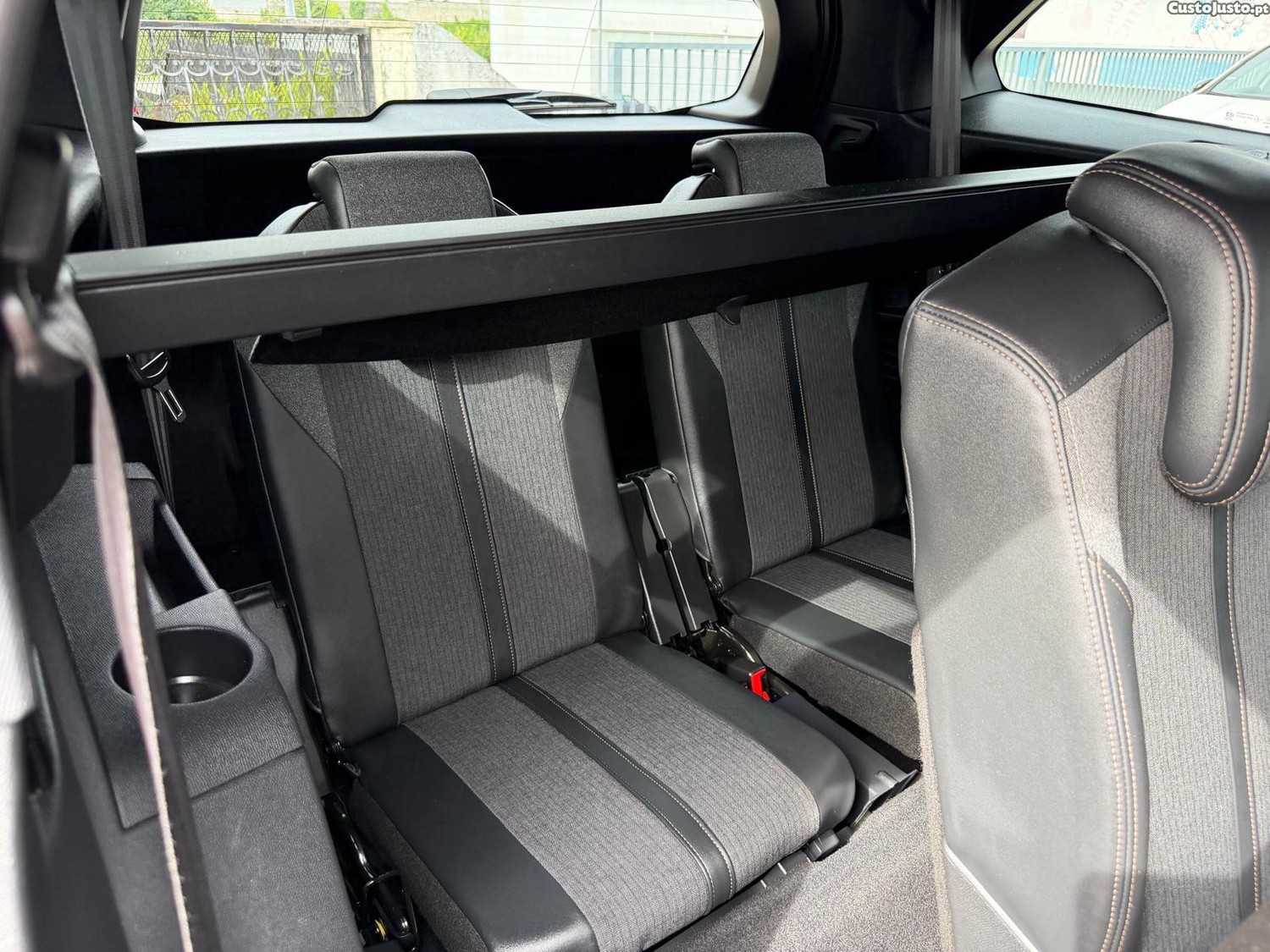 Peugeot 5008 1.5 BlueHDi GT Line J19 EAT8 — fotografia 13