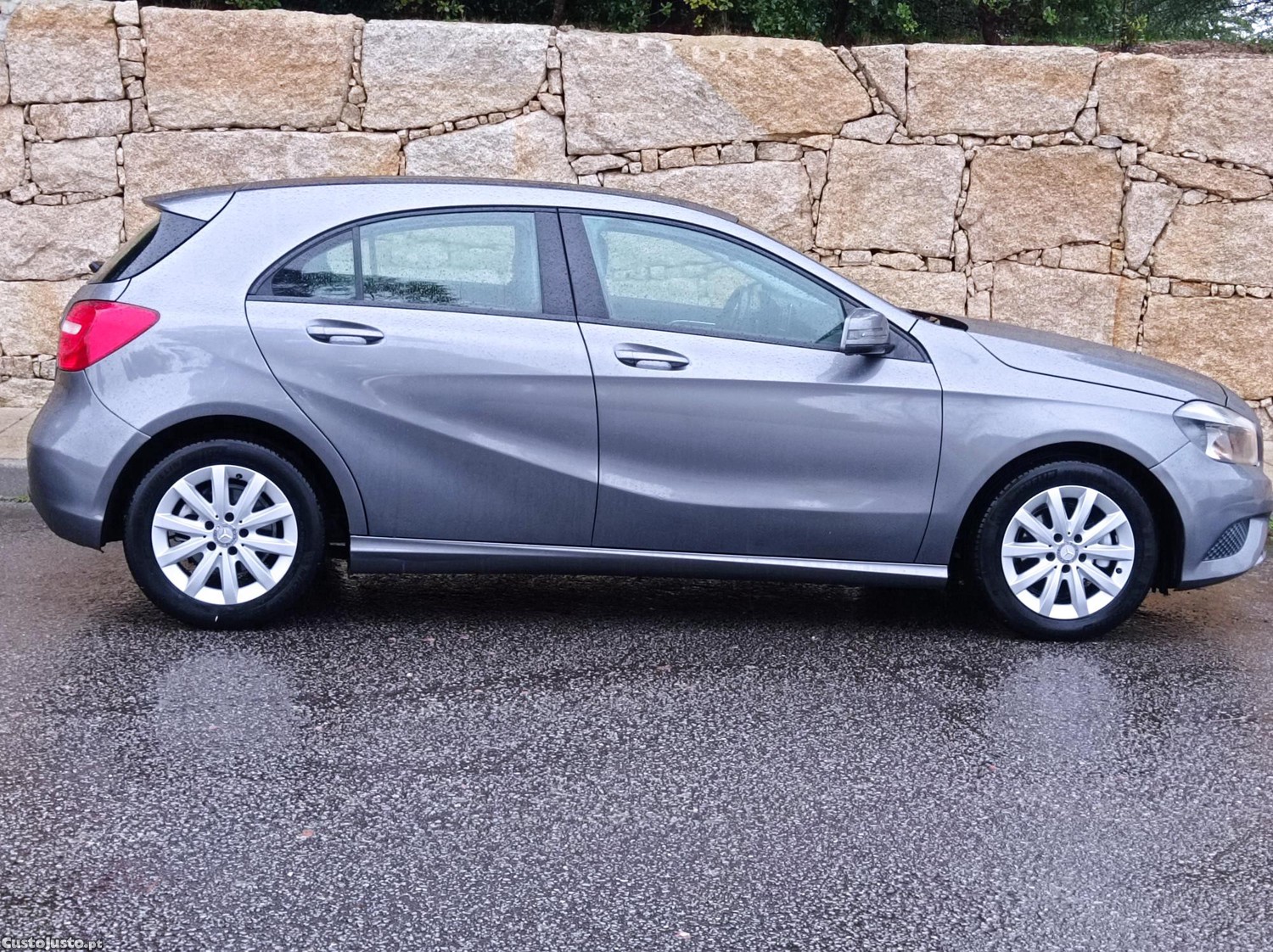 Mercedes-Benz A 180 Garantia-Crédito-Retoma - 13 foto 5