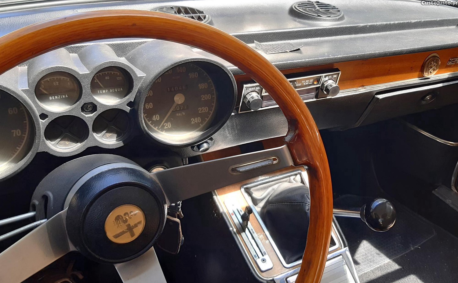 Alfa Romeo GTV 2000 Bertone 1972 — fotografia 3