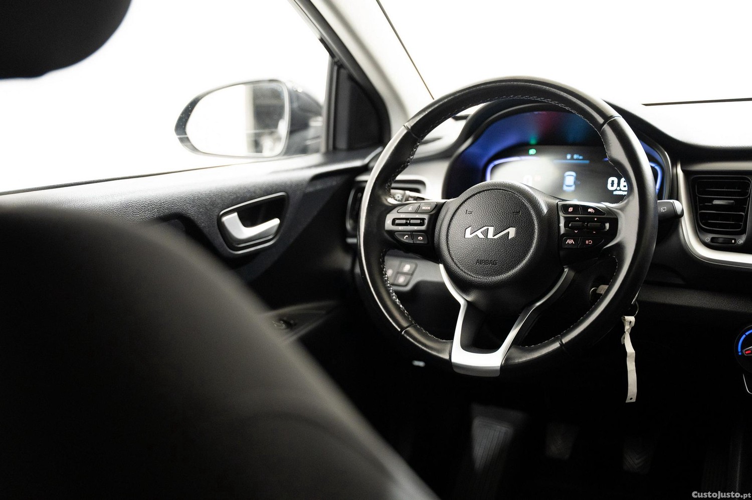 Kia Stonic 1.2 MPi Dynamic — fotografia 4