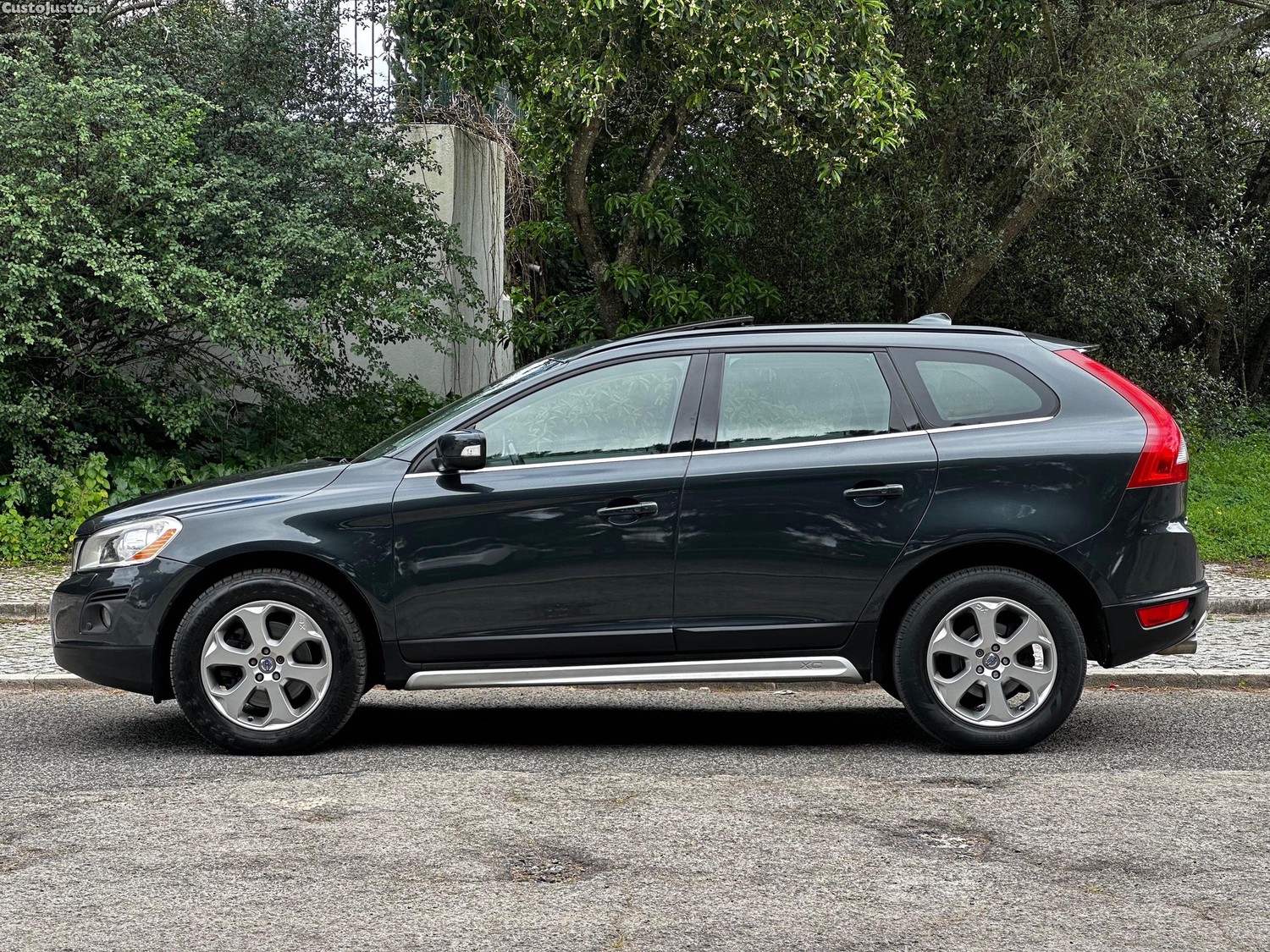 Volvo XC 60 2.4D 185cv Summum geartronic — fotografia 8