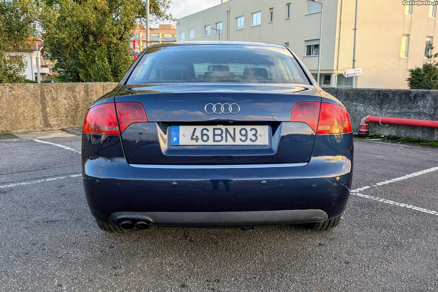 Audi A4 1.9 TDI Ambiente - Muito Bom - Oportunidade! — fotografia 13