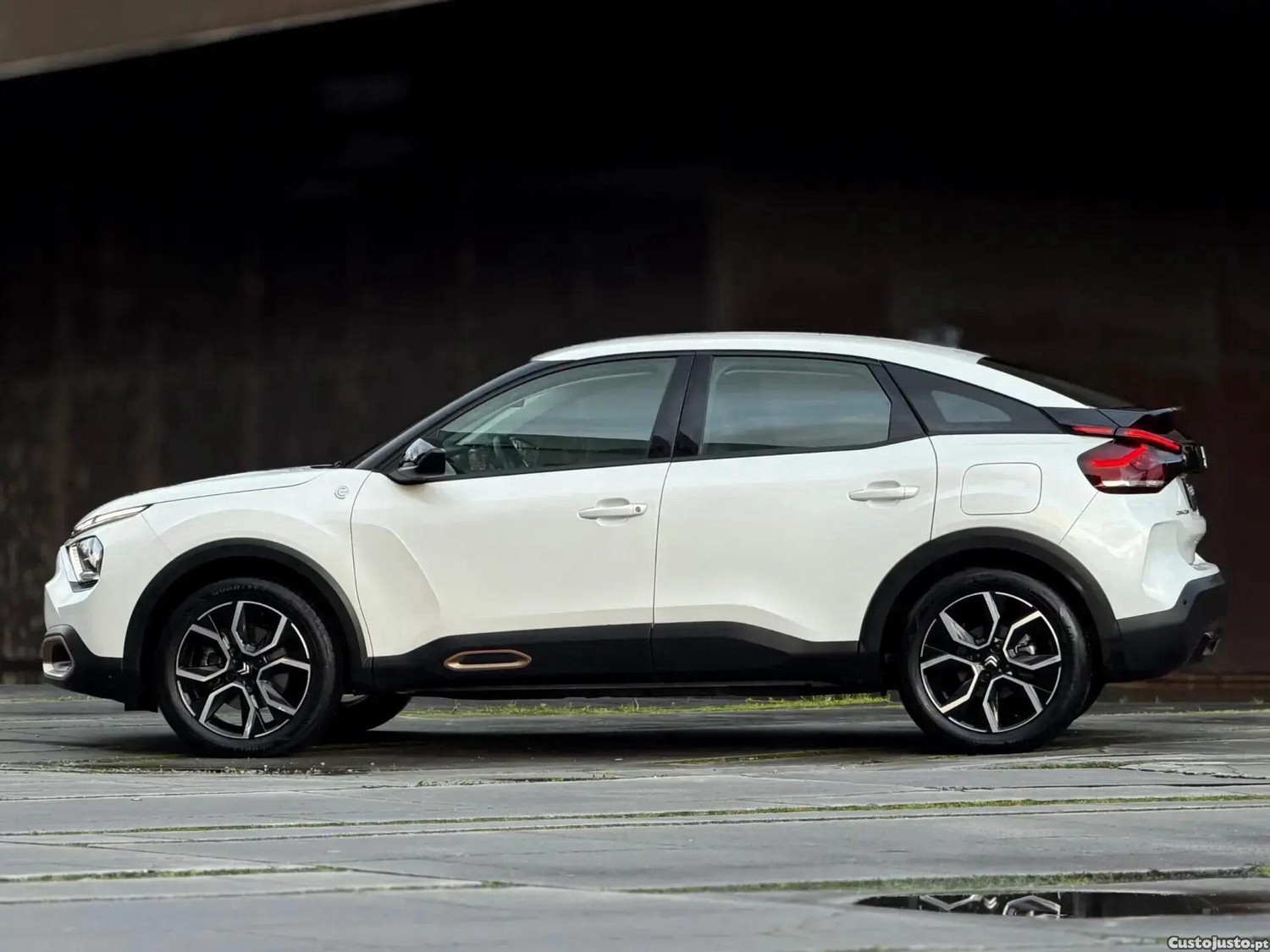 Citroën e-C4 50 kWh C-Series — fotografia 13