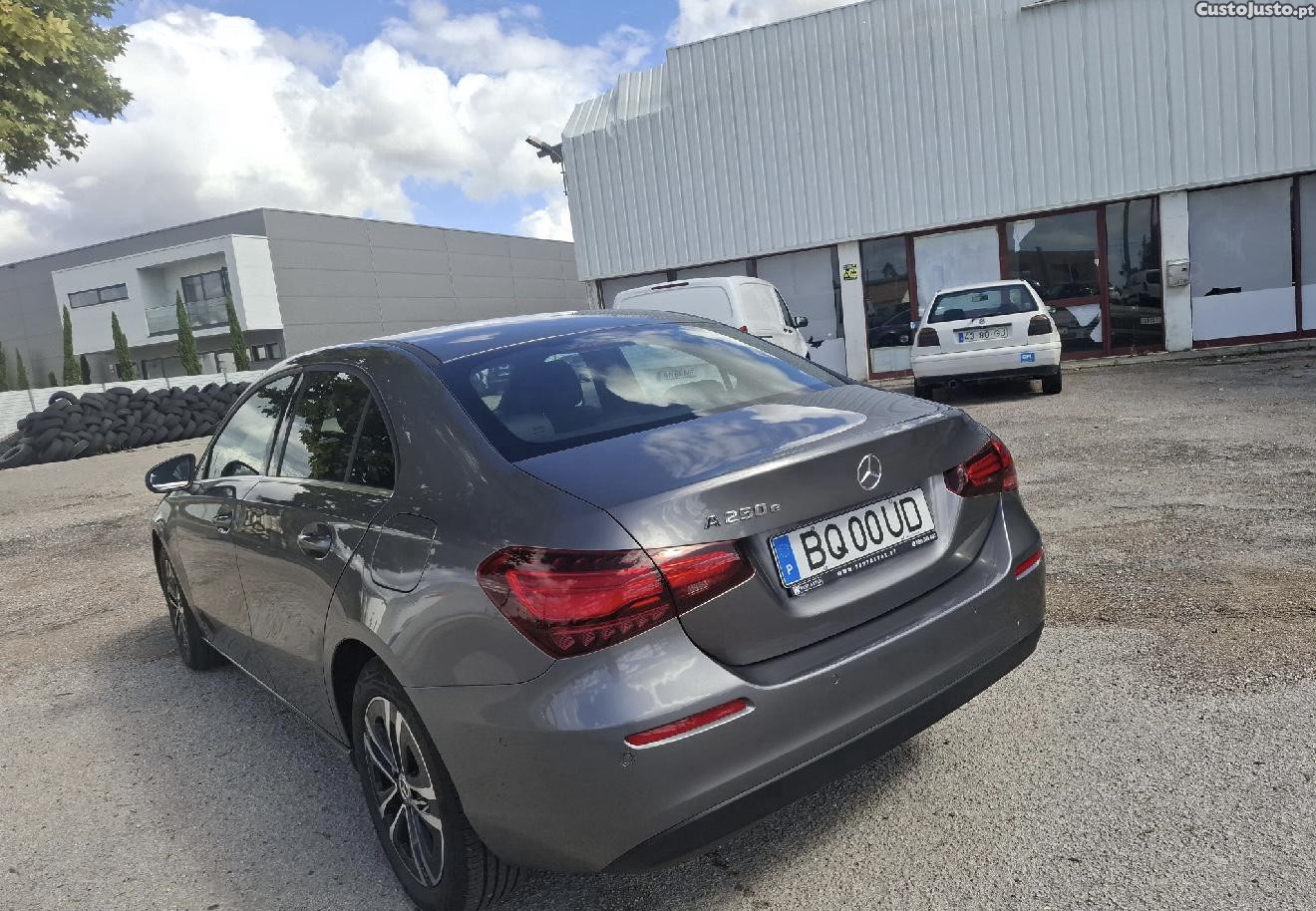 Mercedes-Benz A 250 e de 2025 — fotografia 9