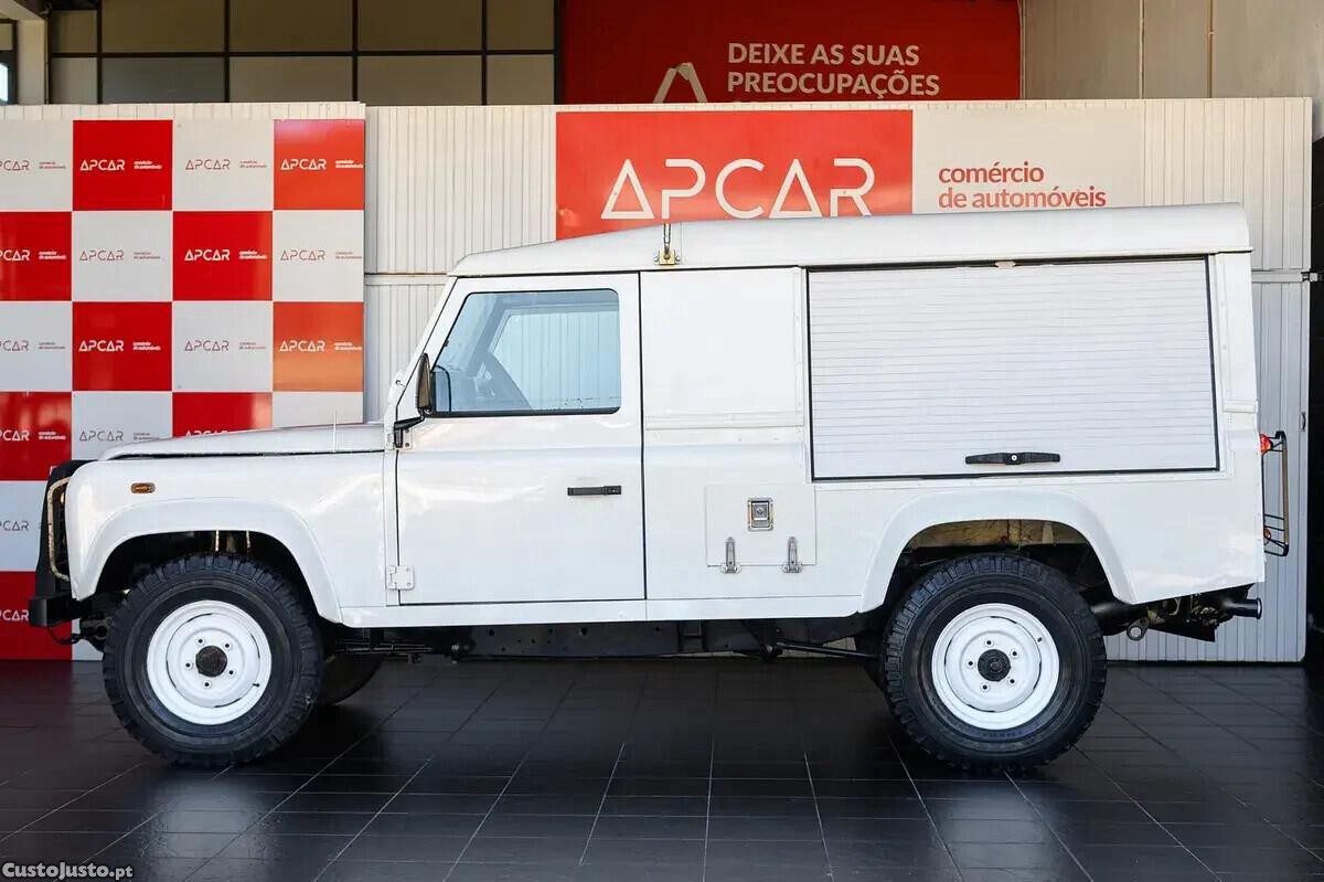 Land Rover Defender 110 2.5 Td5 E — fotografia 26