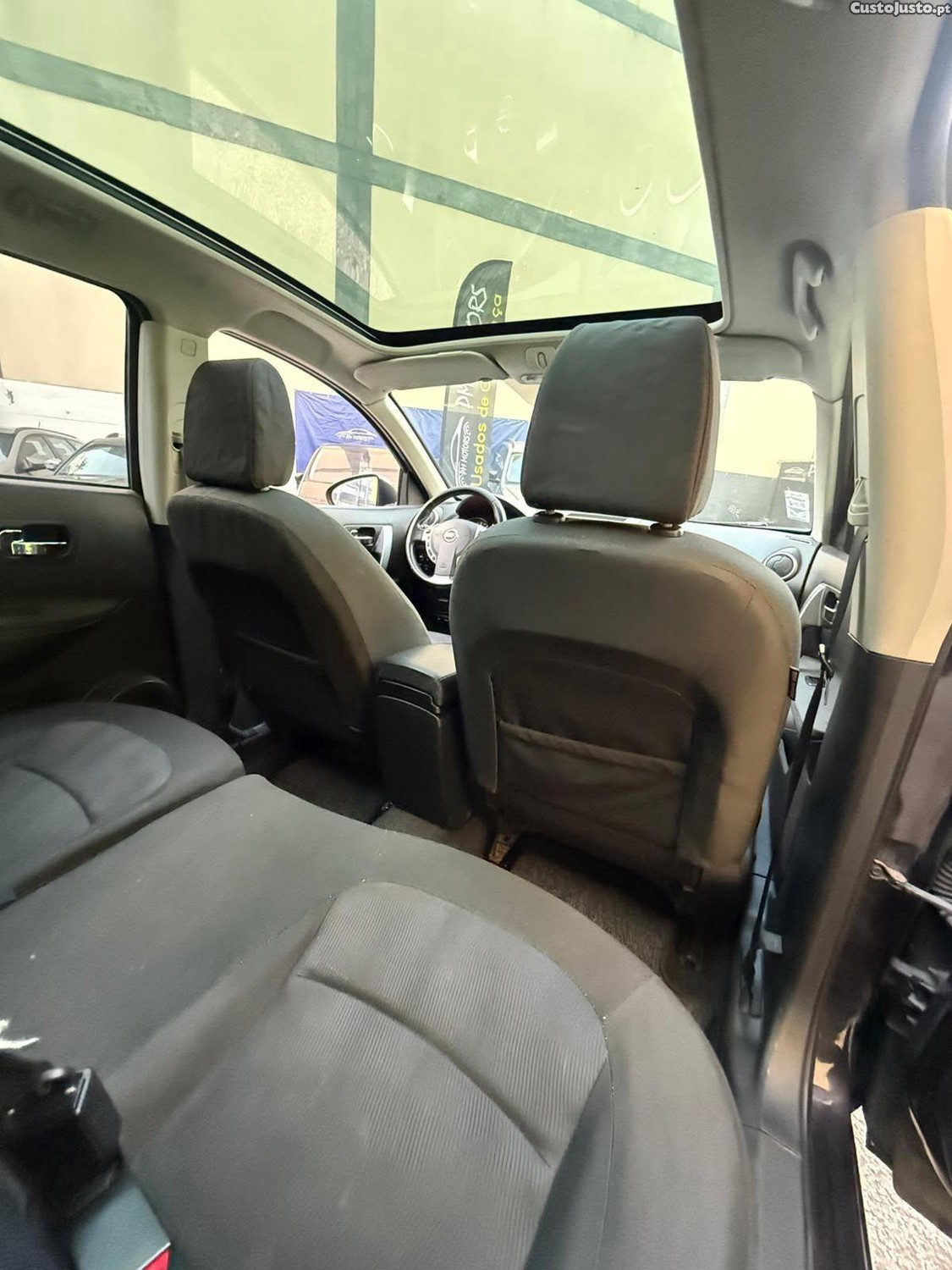 Nissan Qashqai +2 1.5 DCI — fotografia 3
