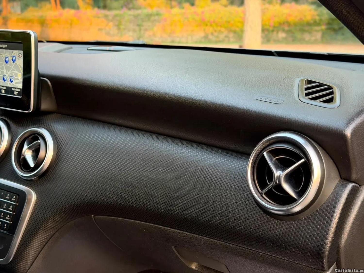 Mercedes-Benz A 180 AMG Line — fotografia 3