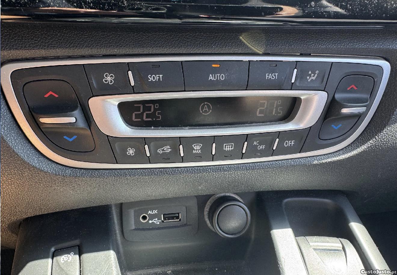 Renault Scénic 1.5 dCi de 2011 — fotografia 5
