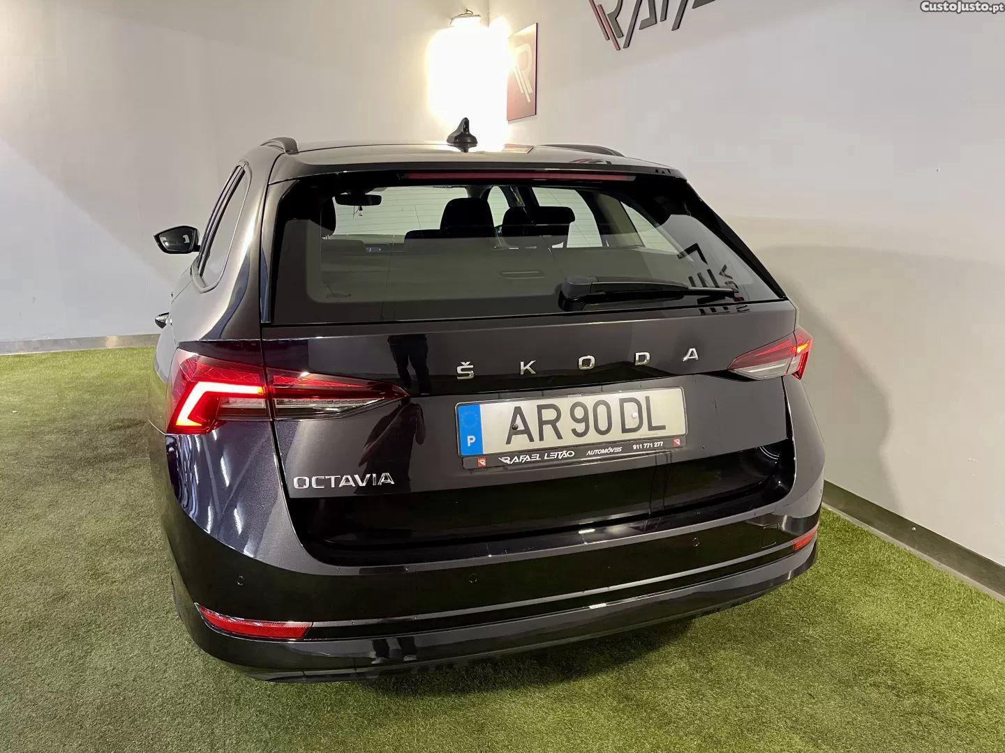 Skoda Octavia 2.0 tdi ambition dsg — fotografia 27
