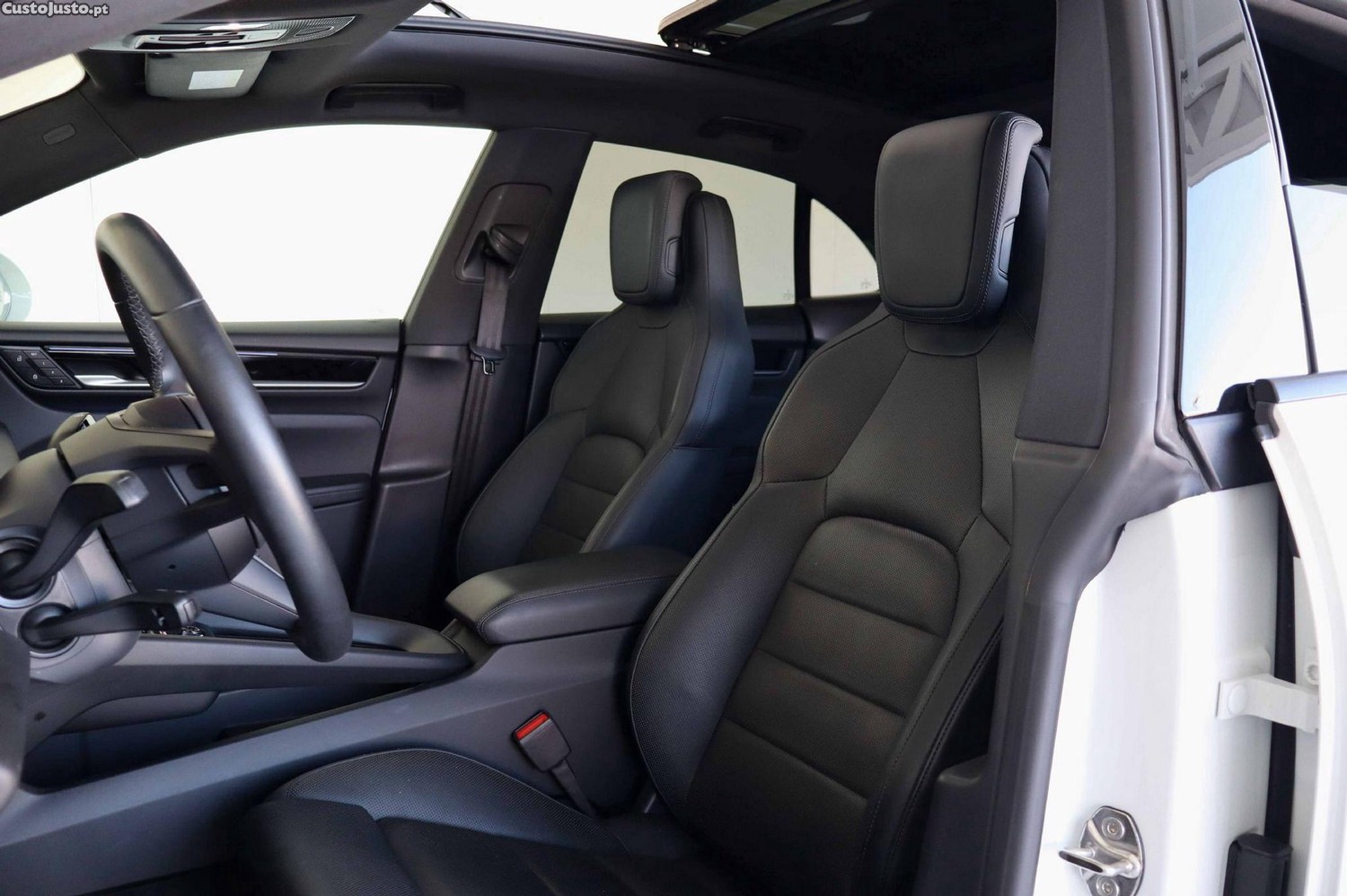 Porsche Macan Electric 4 — fotografia 8
