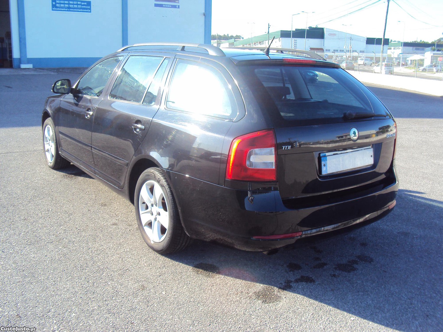 Skoda Octavia Break 1.6 TDI Ambiente 105cv — fotografia 7