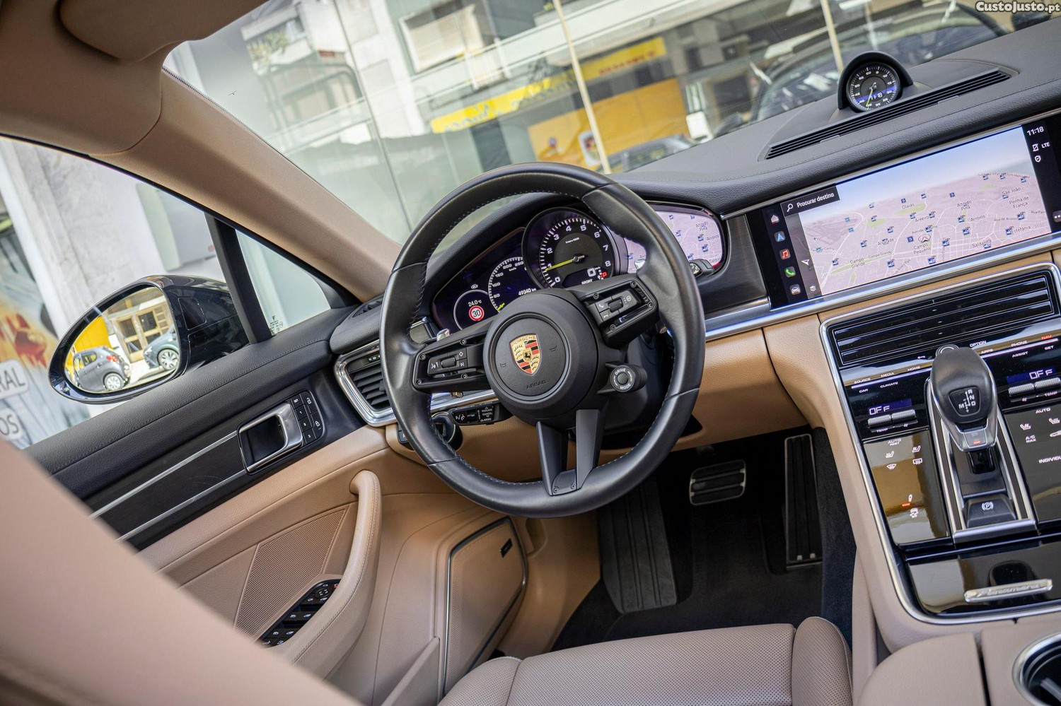 Porsche Panamera Sport Turismo 4 E-Hybrid Platinum Edition — fotografia 16