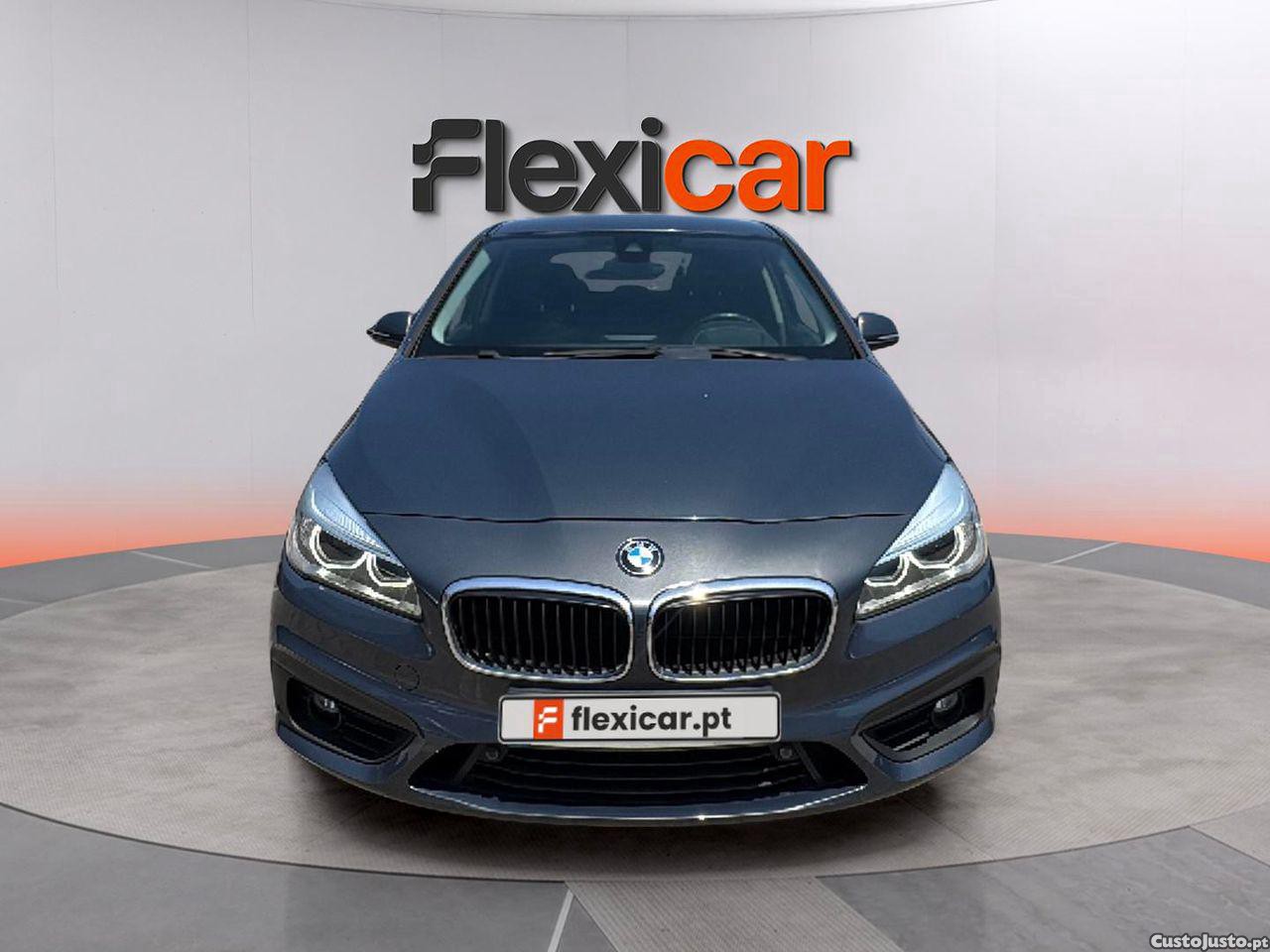 BMW 218 Active Tourer d Auto — fotografia 15