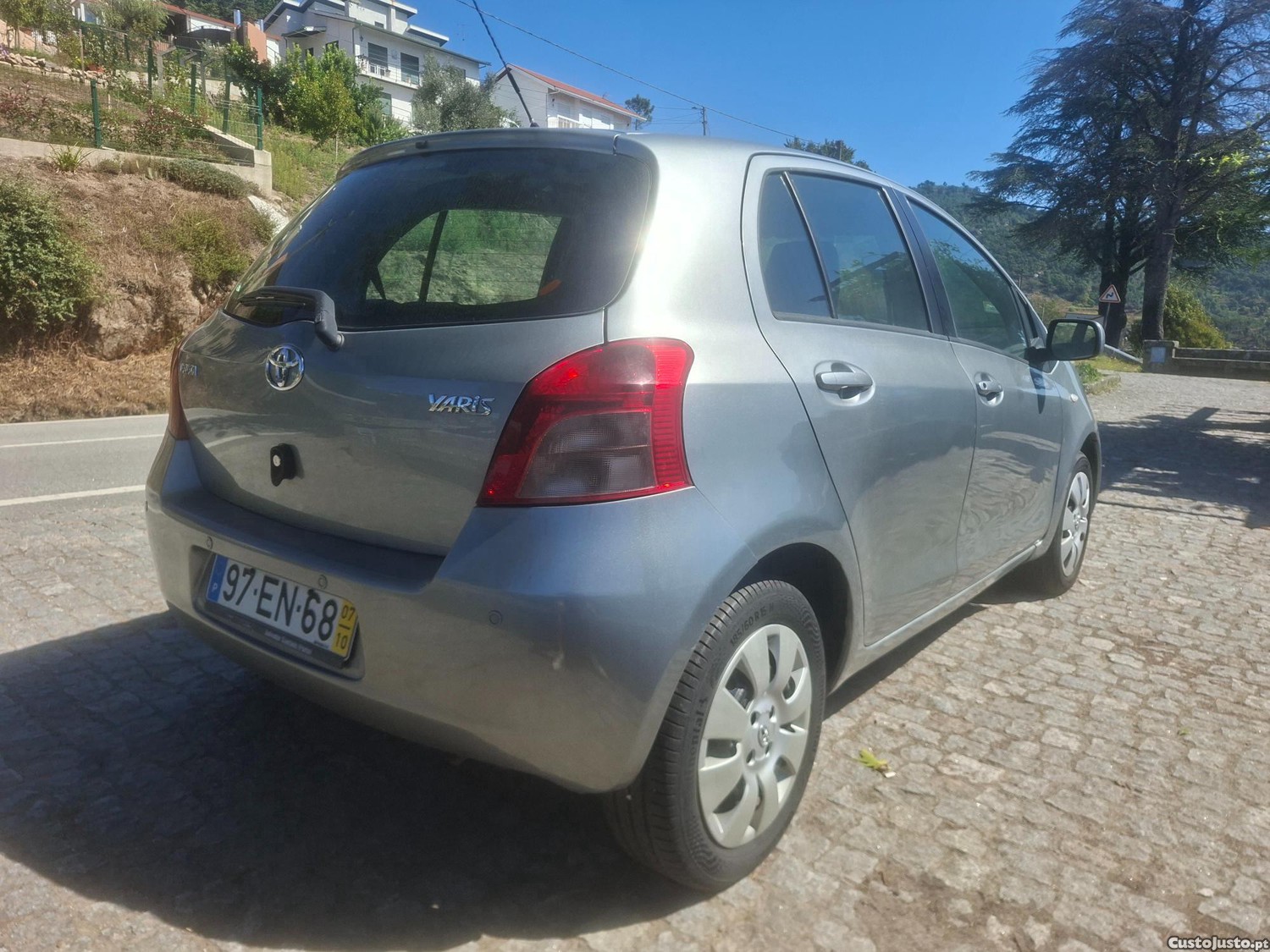 Toyota Yaris 1.0 77 mil km — fotografia 3