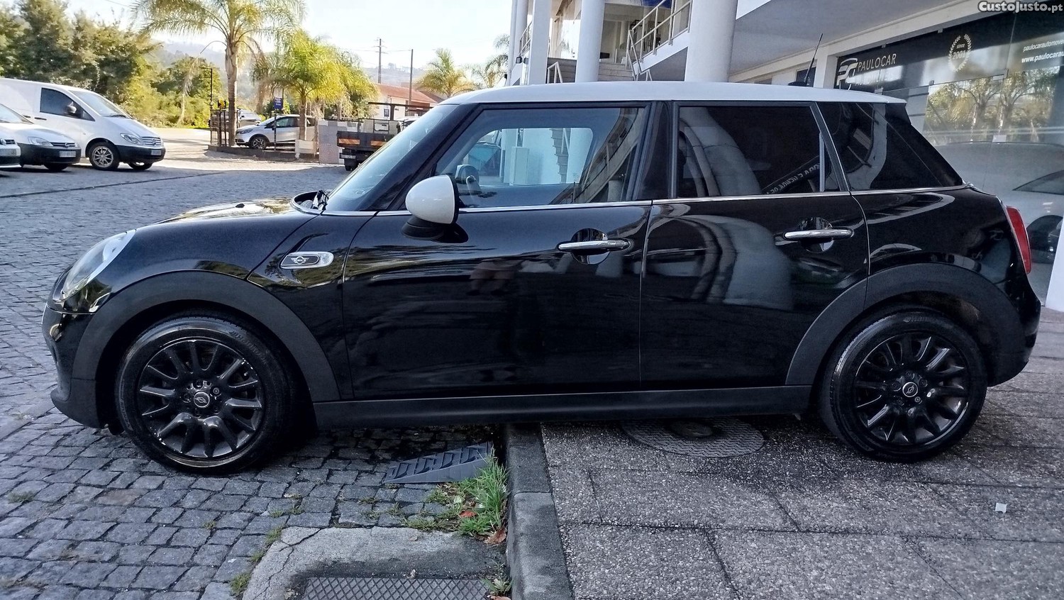 MINI Cooper 5 Portas 1.5 — fotografia 16