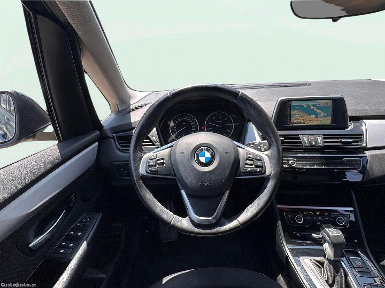 BMW 218 Active Tourer d Auto — fotografia 5