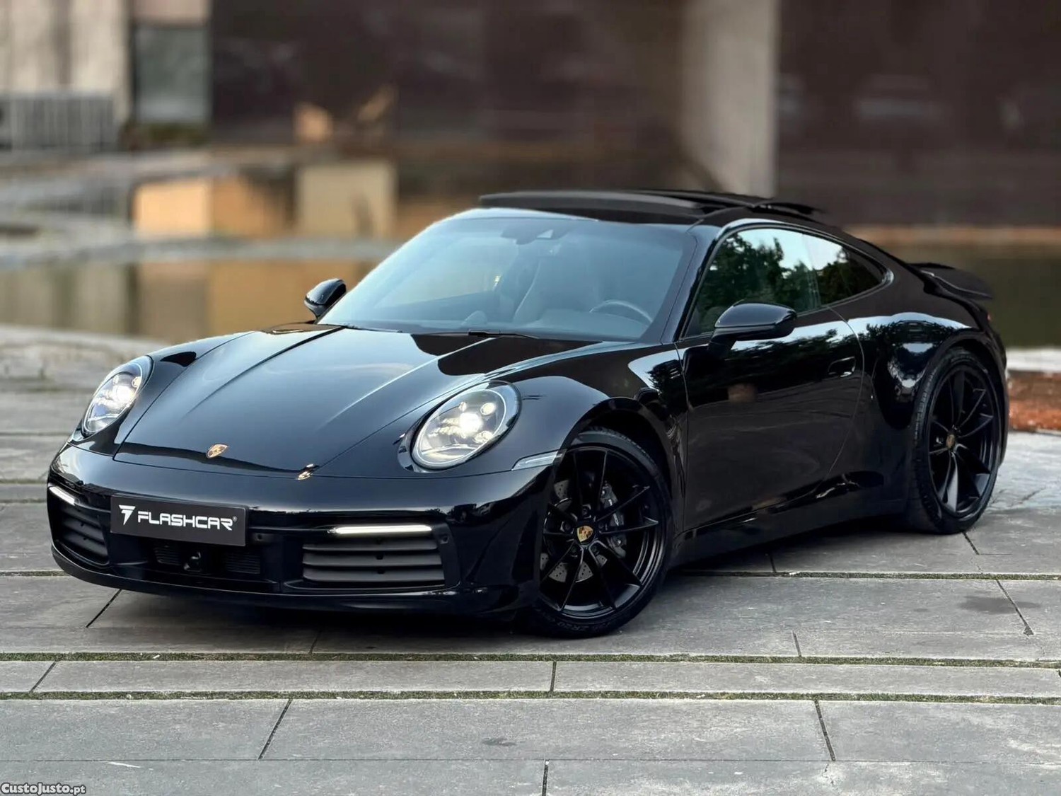 Porsche 911 Carrera 4 PDK — fotografia 14