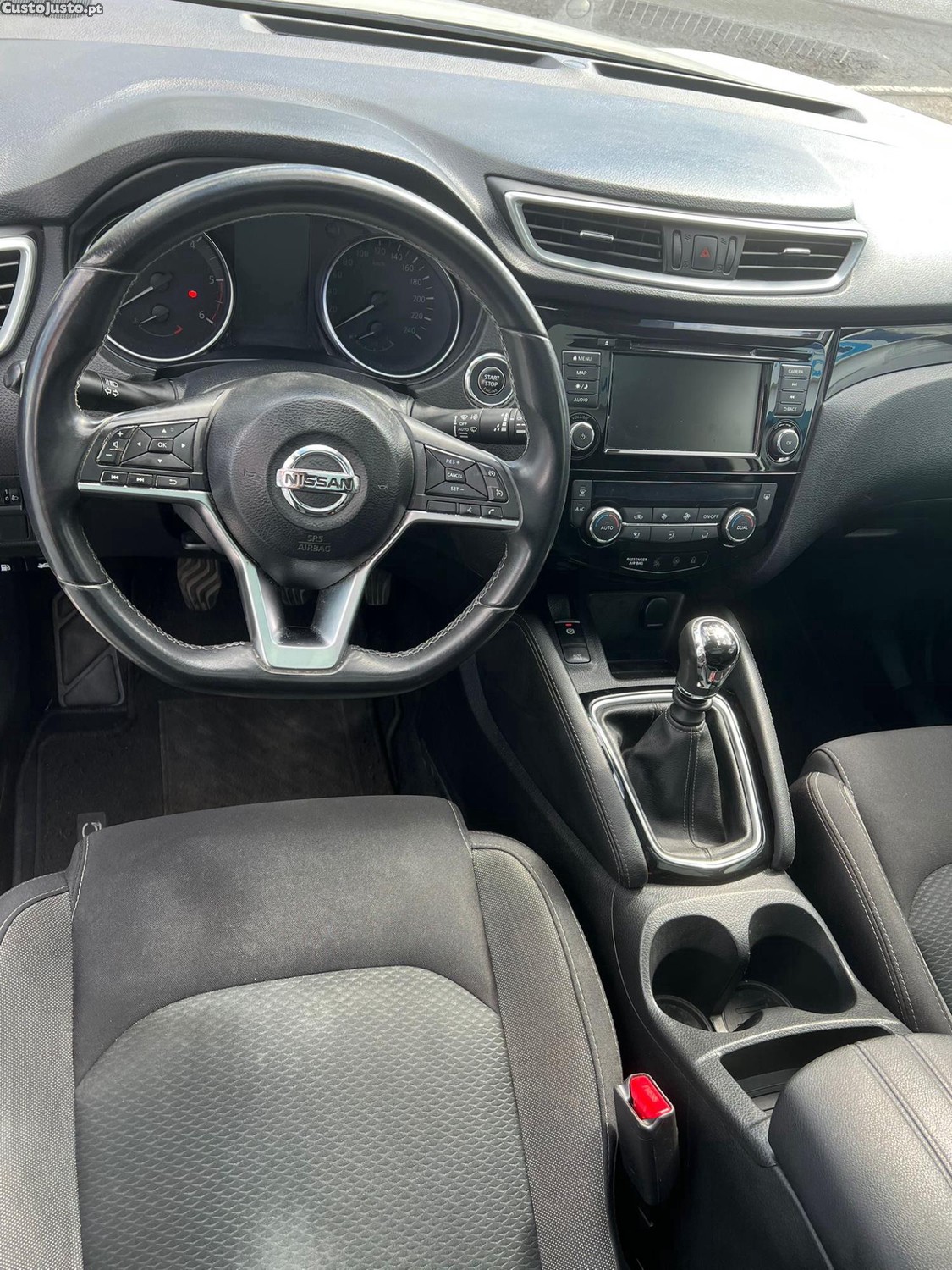 Nissan Qashqai 1.5 dCi N-Connecta J18 — fotografia 3