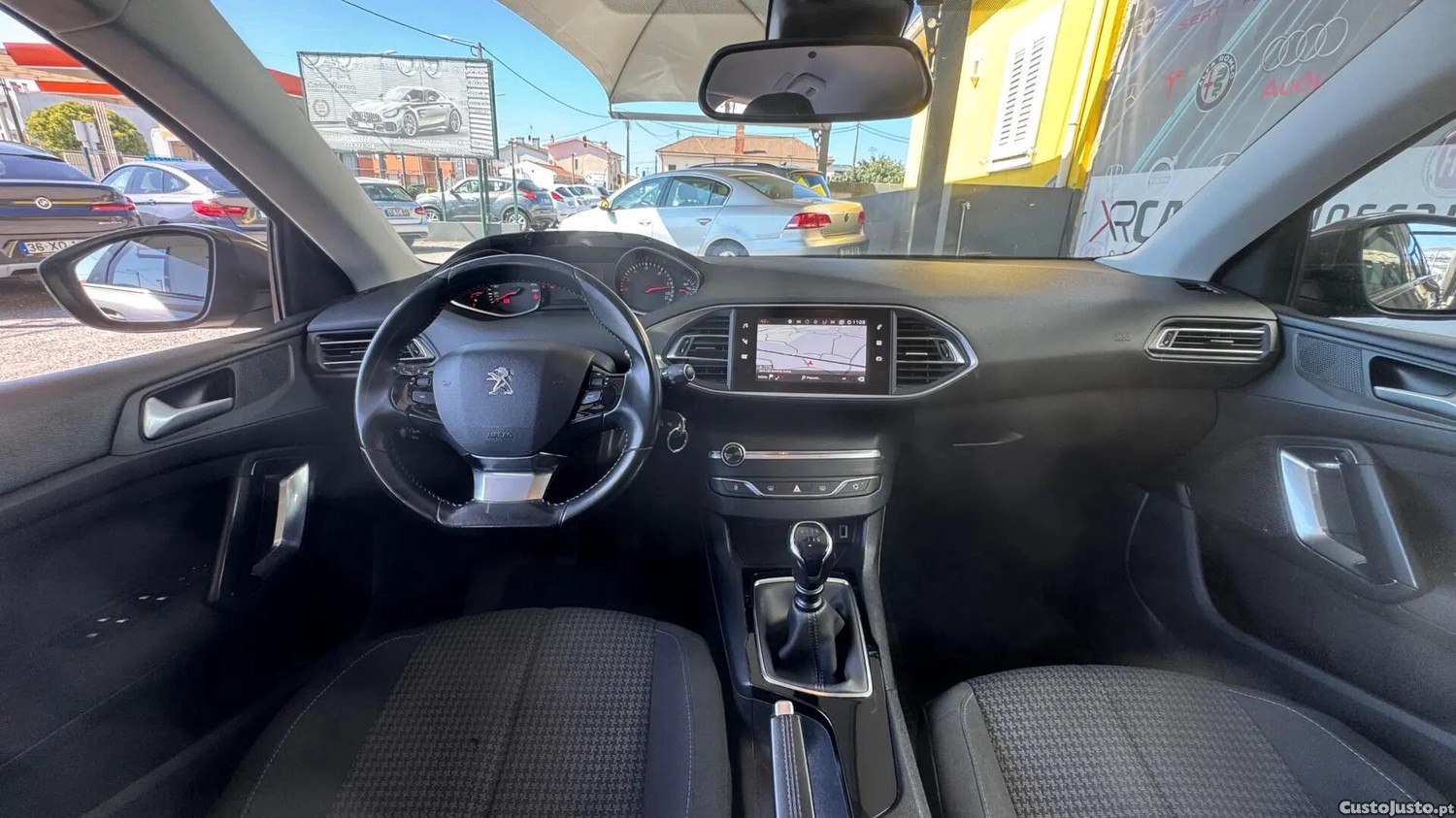 Peugeot 308 1.5 BlueHDi Style — fotografia 10
