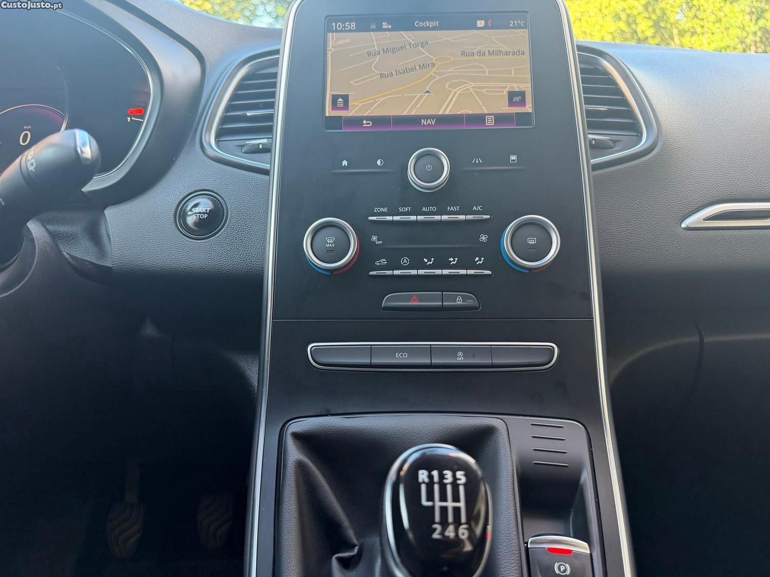 Renault Grand Scénic ENERGY TCe 130 INTENS — fotografia 14