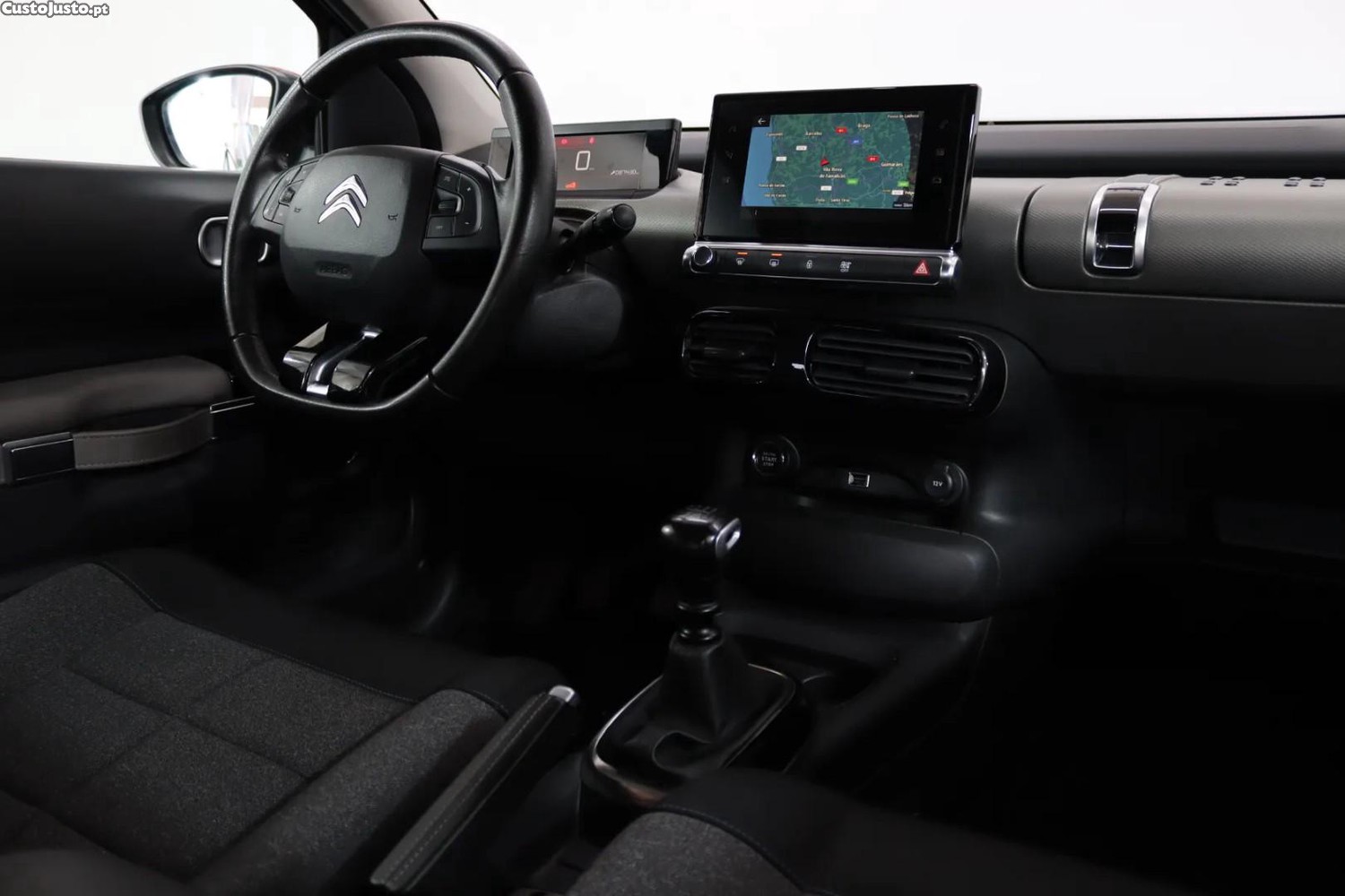 Citroën C4 1.2 PureTech Feel Business — fotografia 3