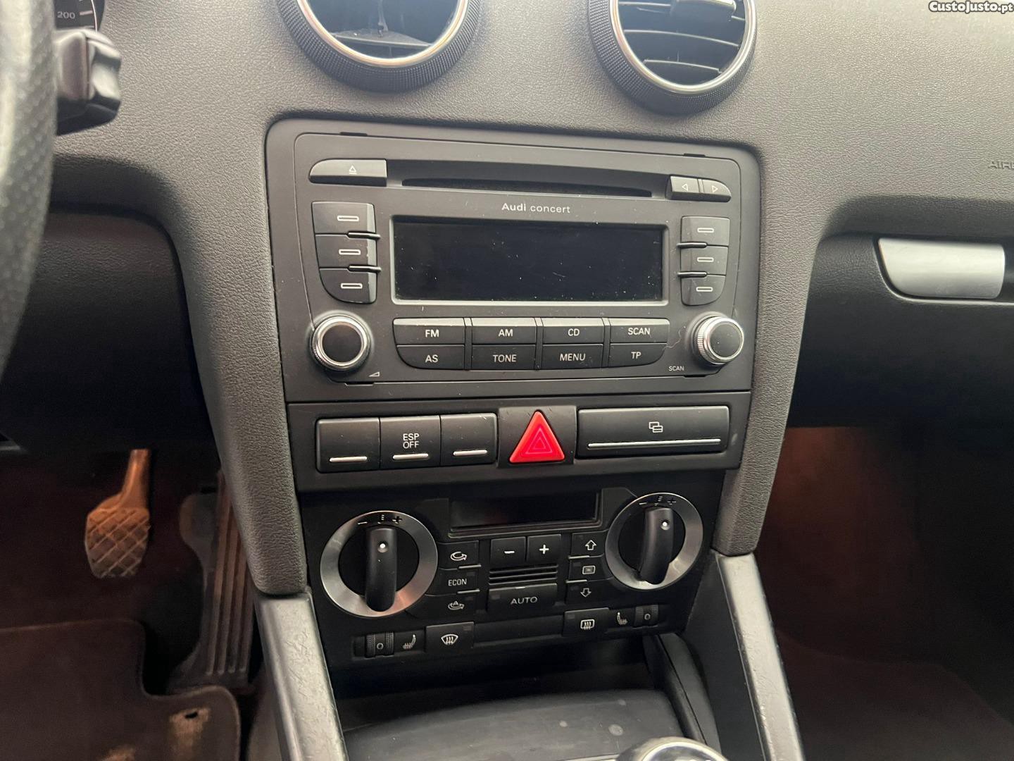 Audi A3 SPORTBACK 1.9TDI — fotografia 6