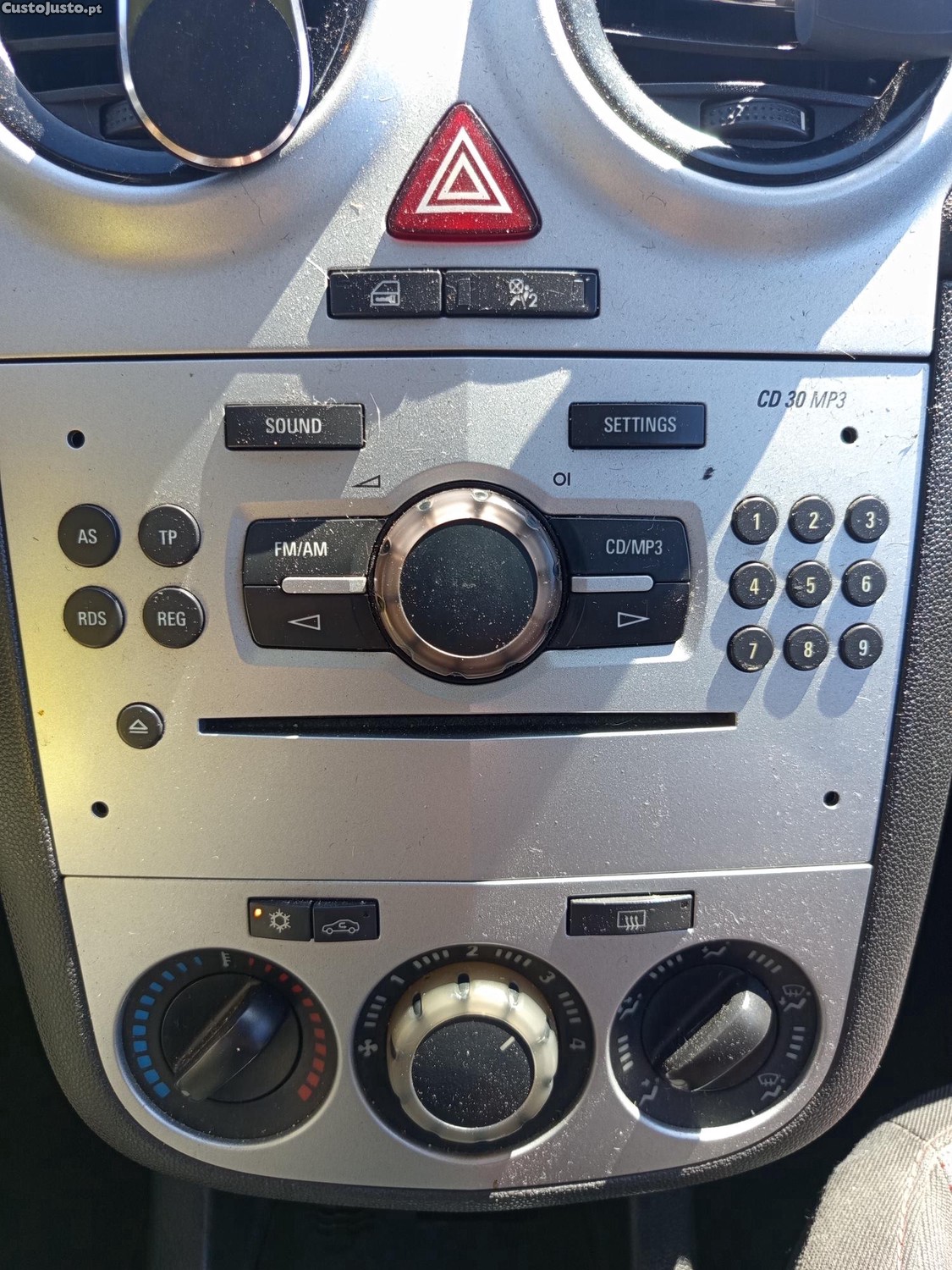 Opel Corsa 1.2 80CV Ar cond — fotografia 5