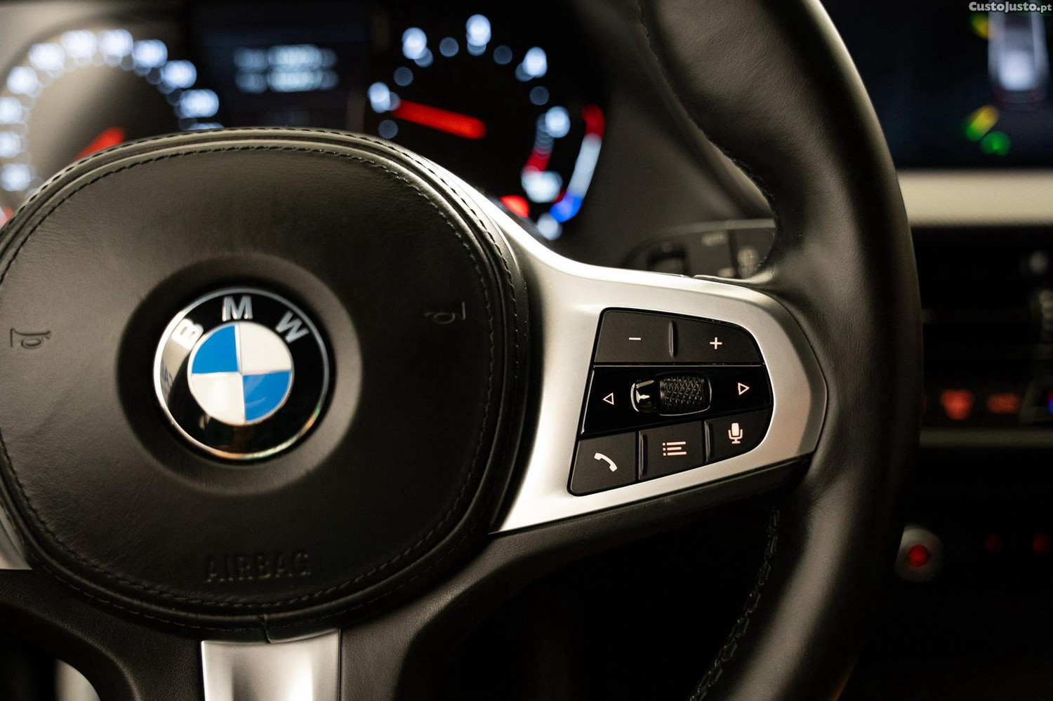 BMW 116 d Corporate Edition M — fotografia 8