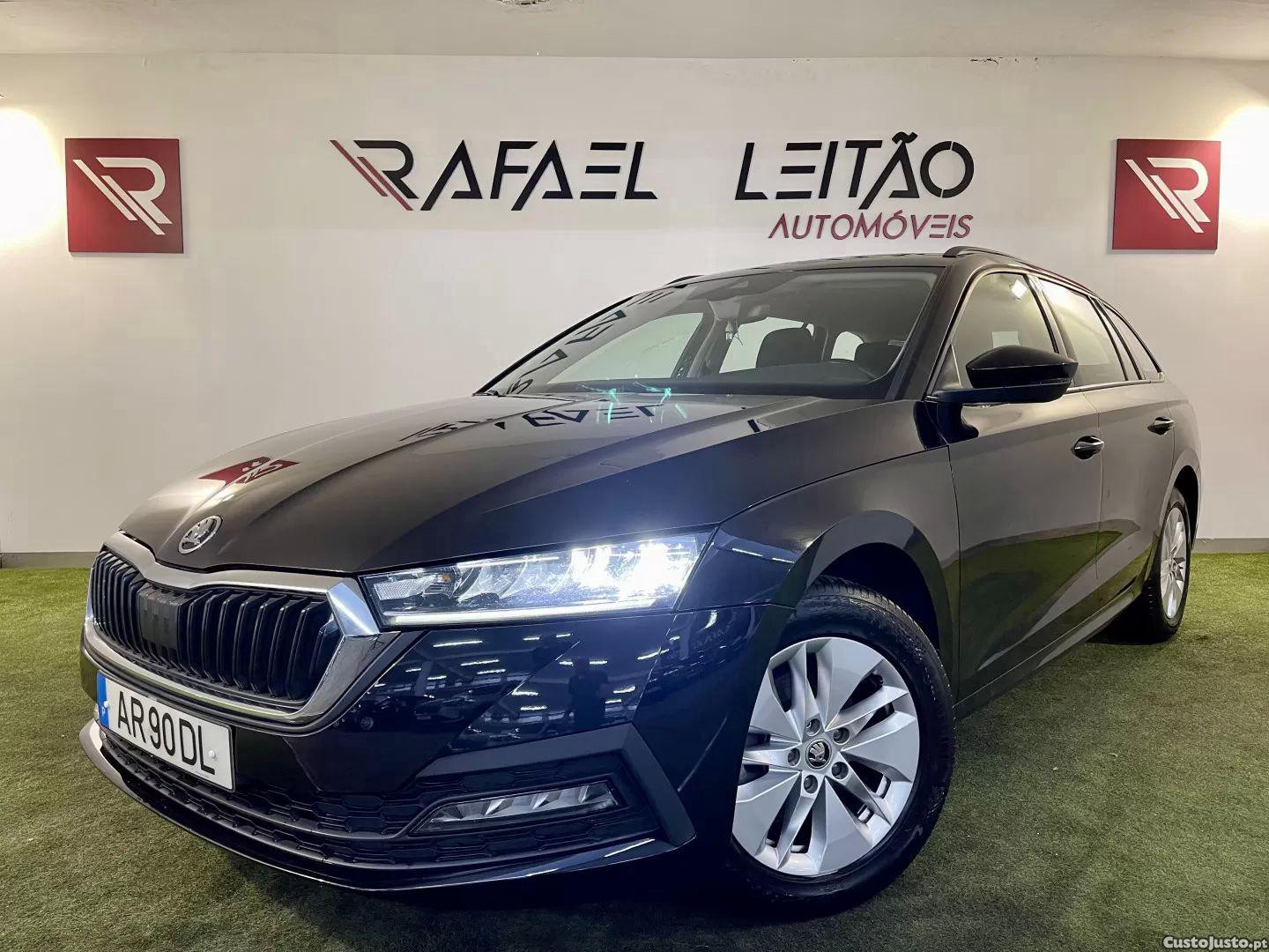 Skoda Octavia 2.0 tdi ambition dsg — fotografia 33