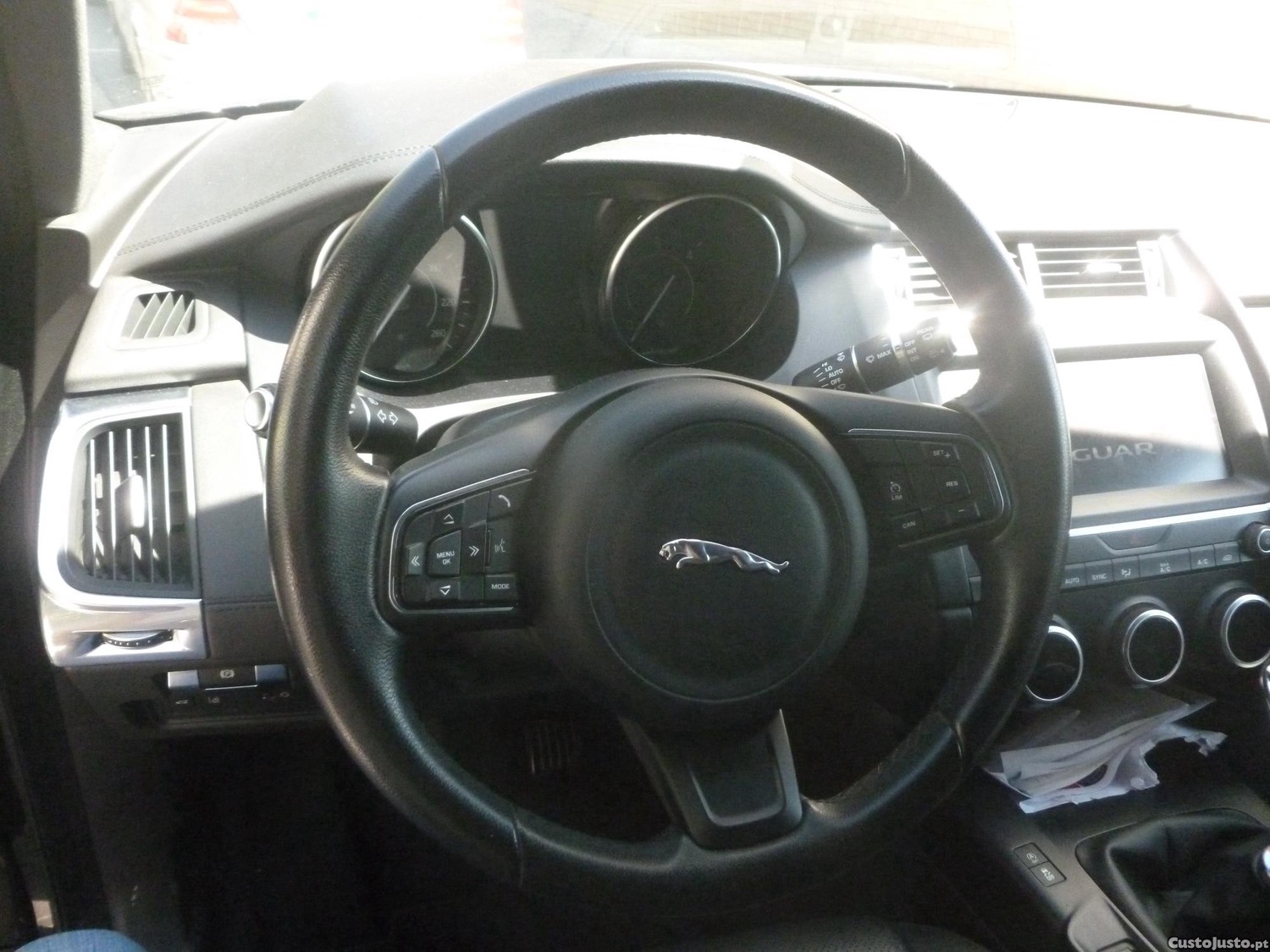 Jaguar E-Pace 2.0 D150 S — fotografia 12