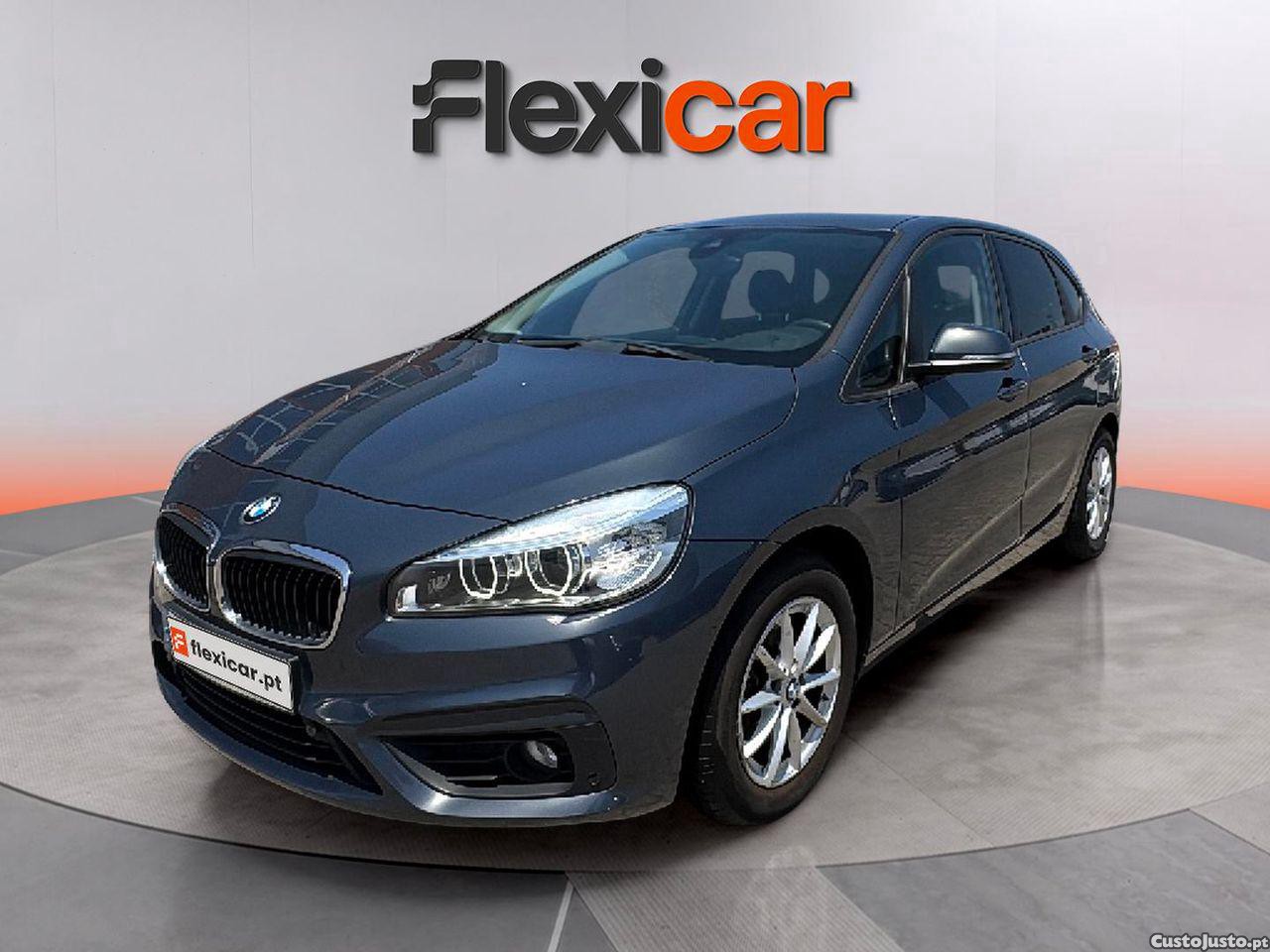 BMW 218 Active Tourer d Auto — fotografia 14